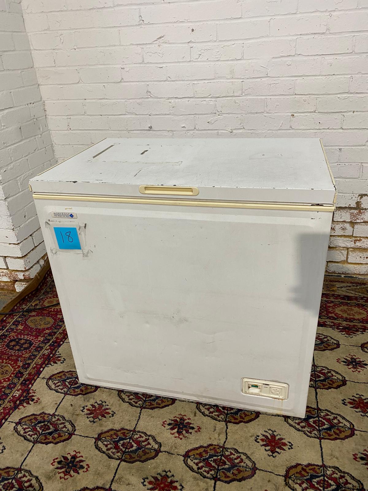 🚚 Chest Freezer 200L Frost Free Technology For Sale