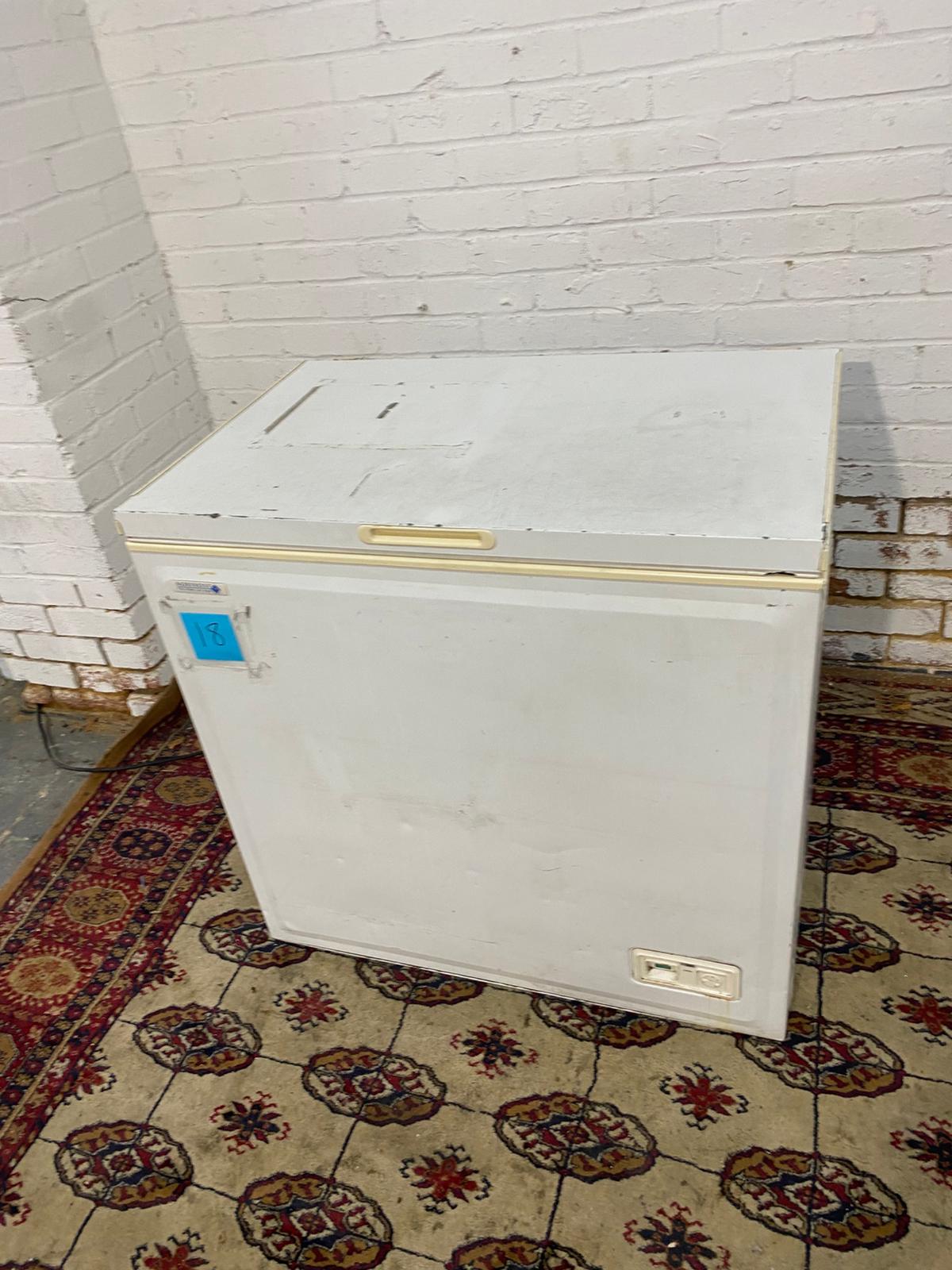 🚚 Chest Freezer 200L Frost Free Technology For Sale
