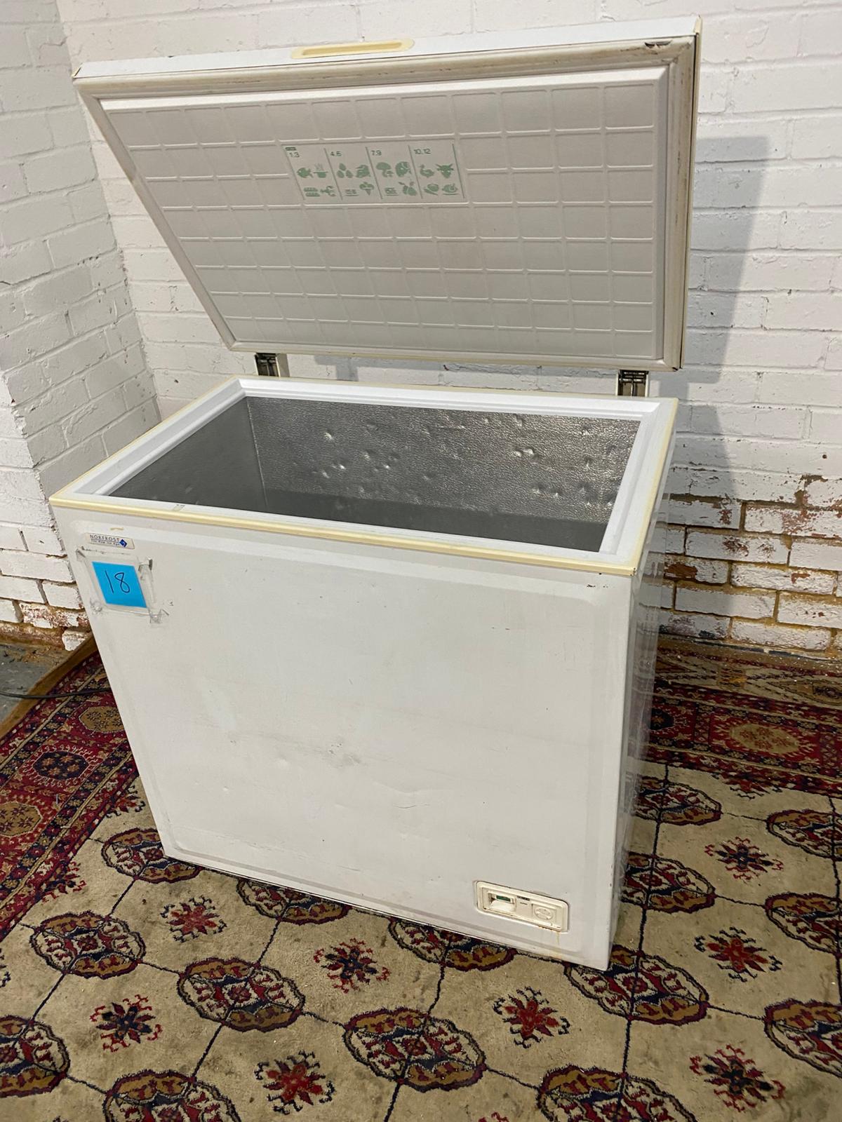 🚚 Chest Freezer 200L Frost Free Technology For Sale