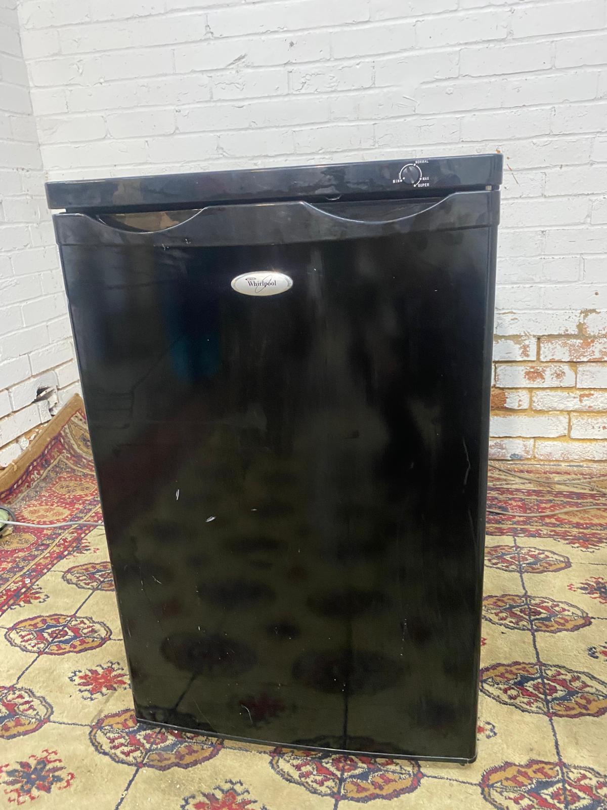 🚚Whirlpool Black Under Counter Freezer For Sale