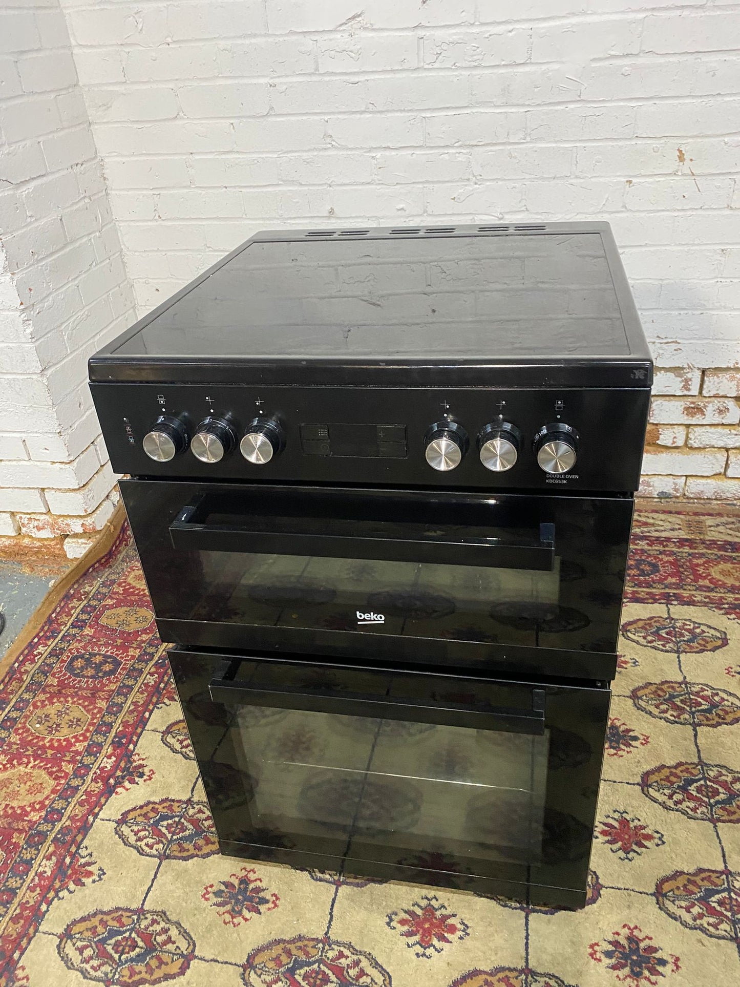 BEAUTIFUL Beko Black 60CM Electric Cooker For Sale