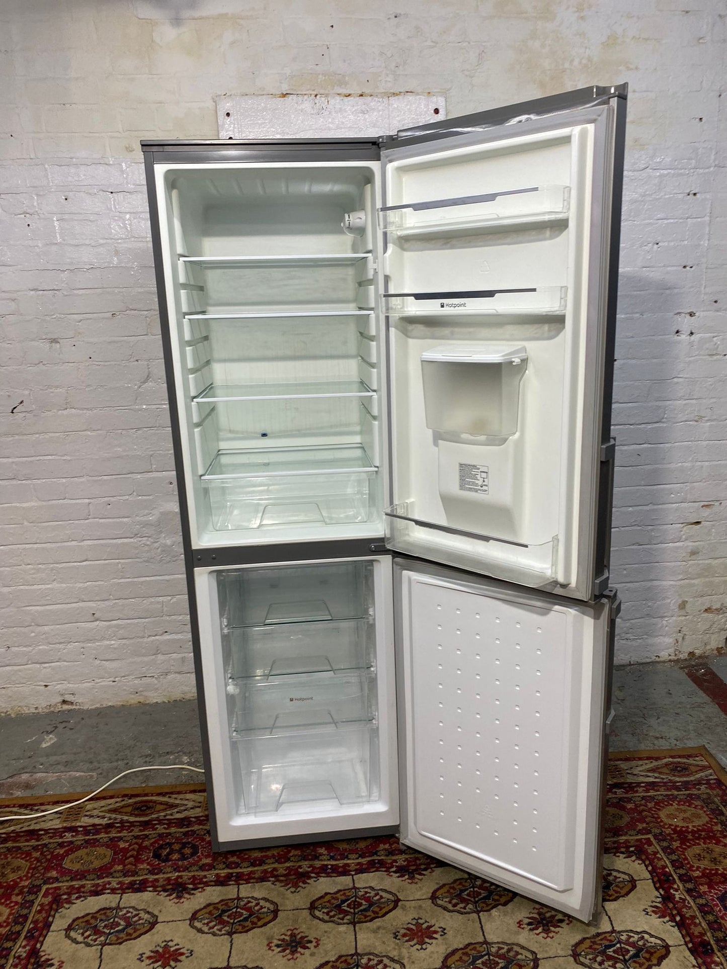 HotPoint Grey Fridge Freezer Frost Free With Water Dispenser For Sale