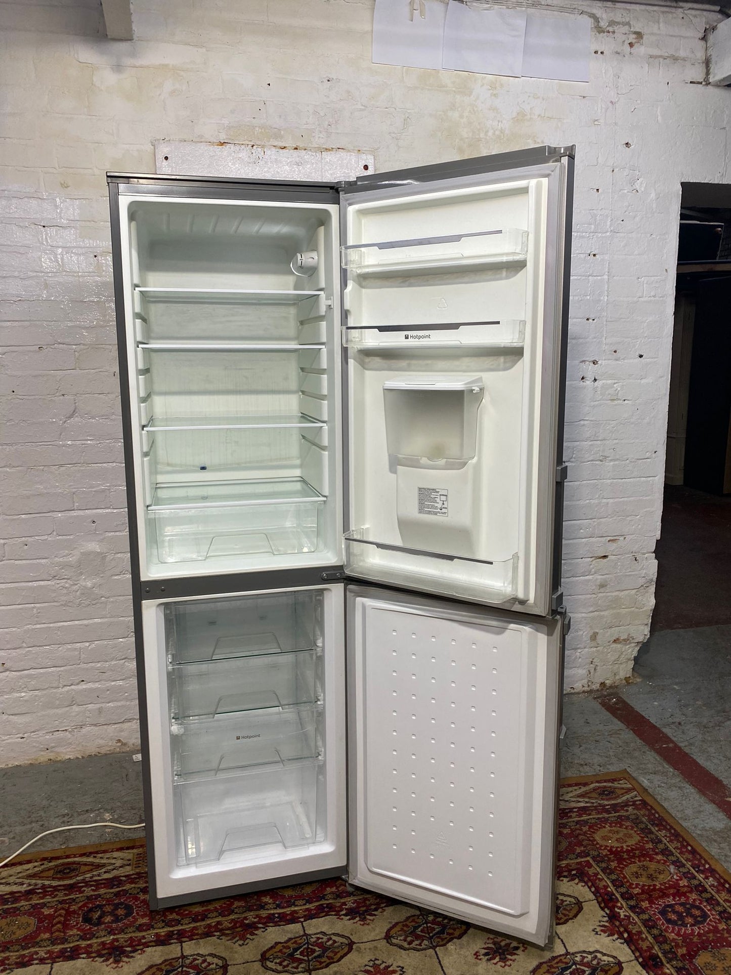 HotPoint Grey Fridge Freezer Frost Free With Water Dispenser For Sale
