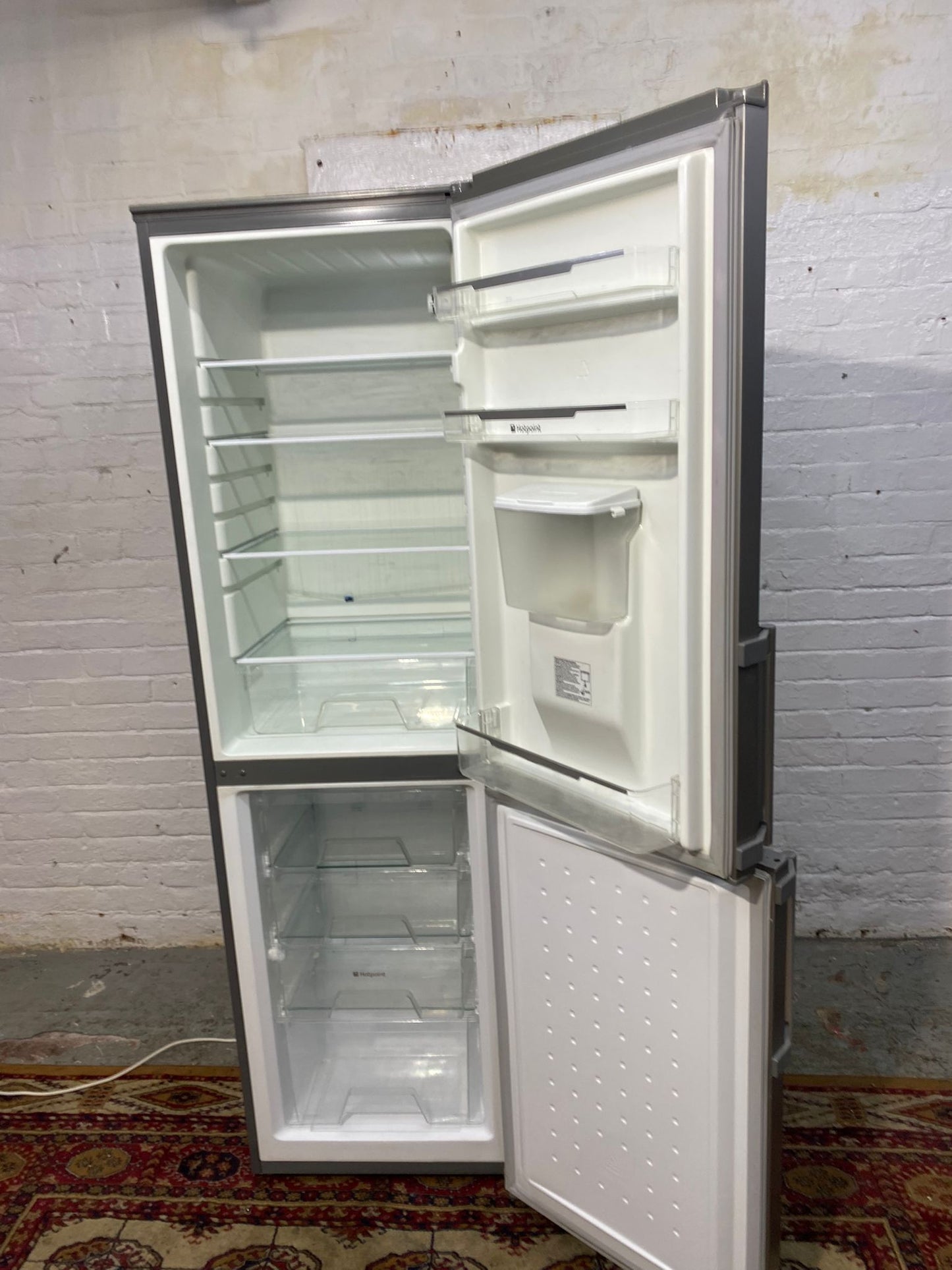 HotPoint Grey Fridge Freezer Frost Free With Water Dispenser For Sale