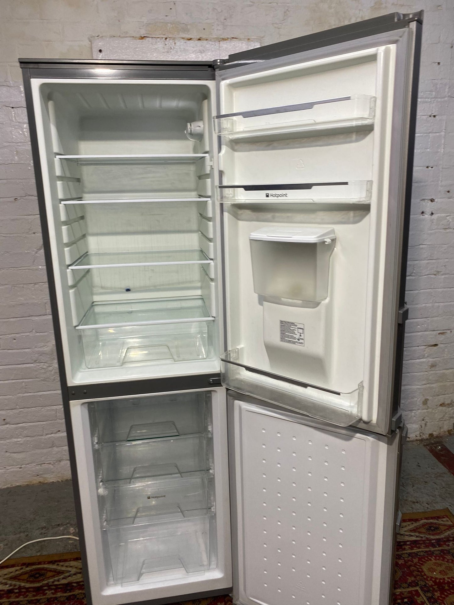 HotPoint Grey Fridge Freezer Frost Free With Water Dispenser For Sale