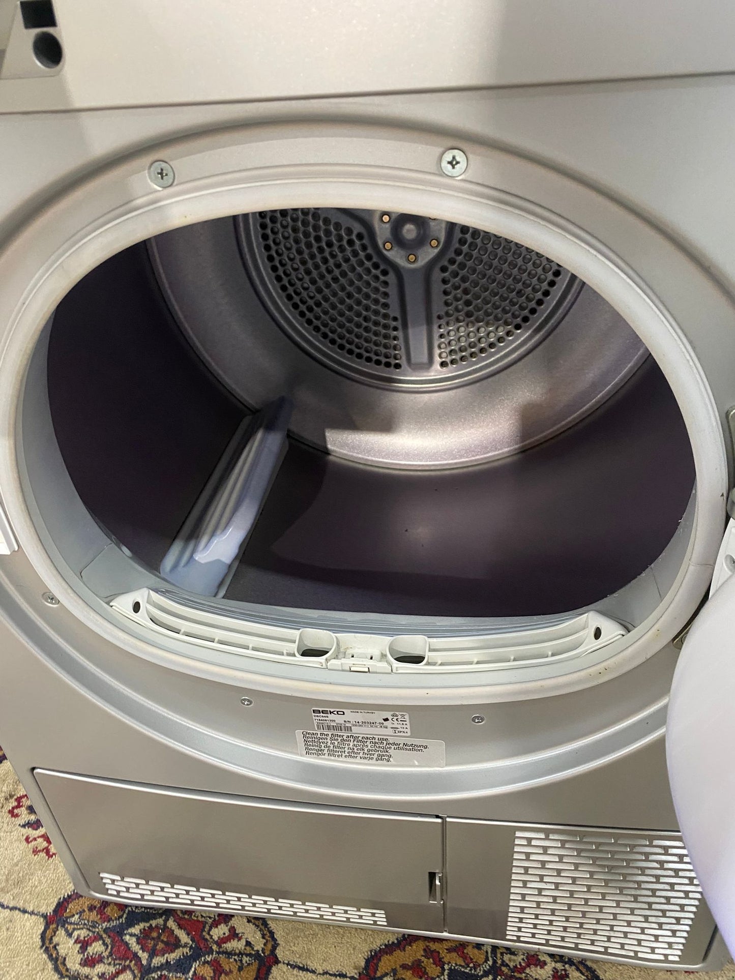 Beautiful Grey Condenser Dryer With HeatPump For Sale