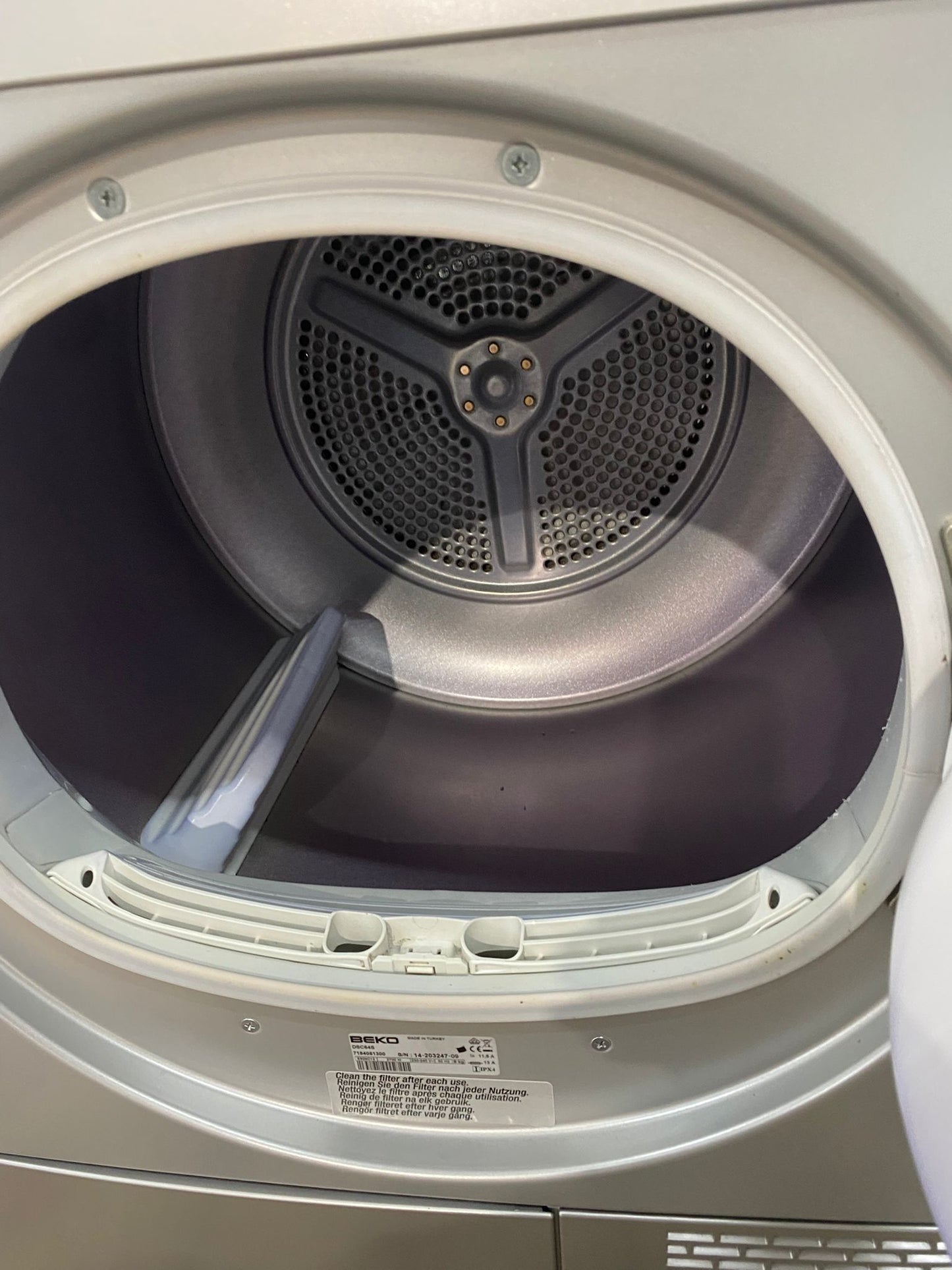 Beautiful Grey Condenser Dryer With HeatPump For Sale