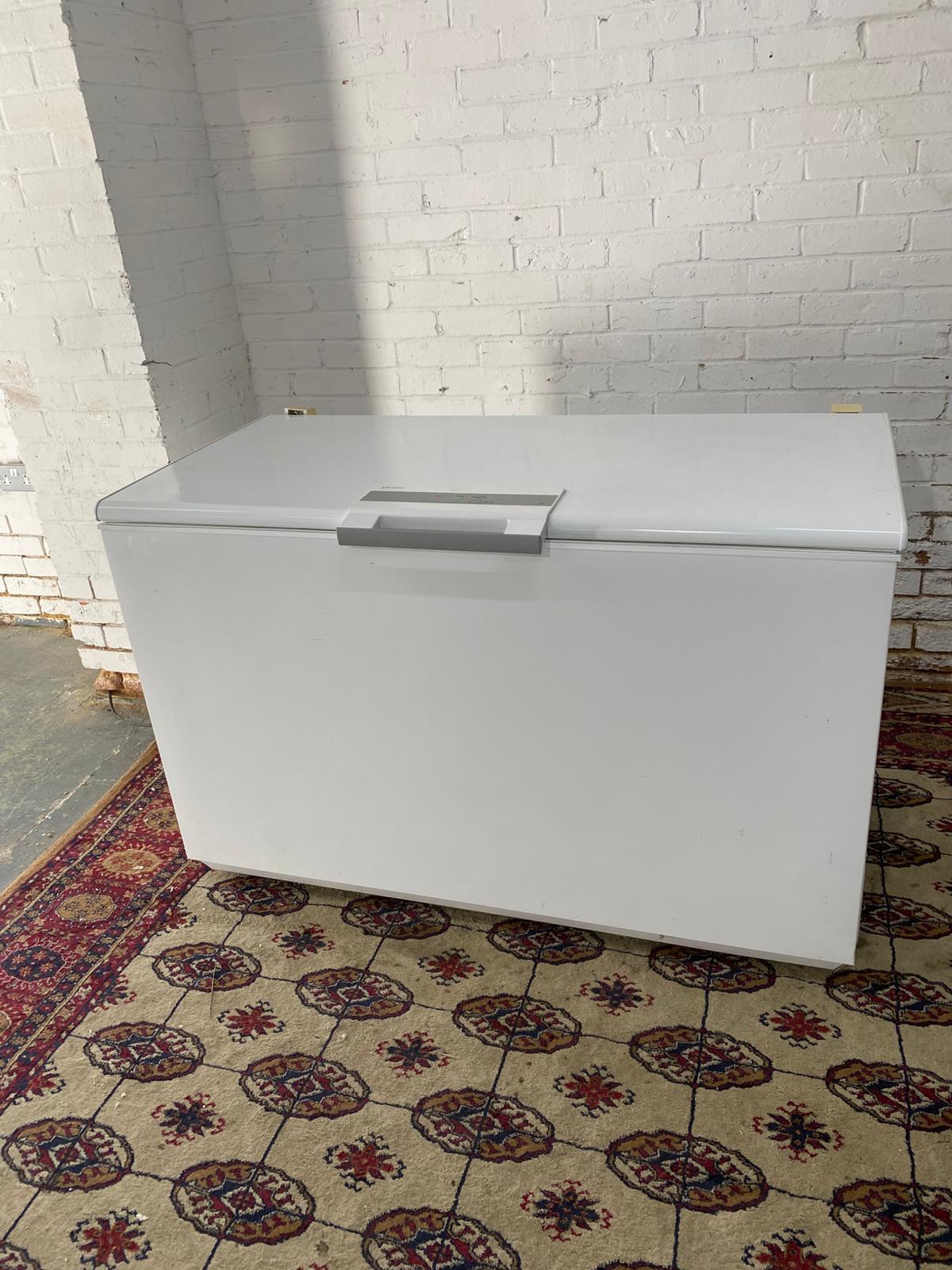 🚚Beautiful JohnLewis Commercial 400L Chest Freezer Frost Free Technology For Sale
