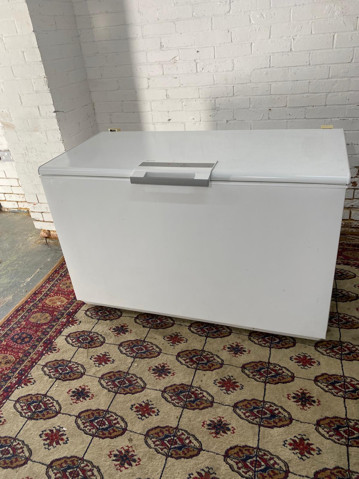 🚚Beautiful JohnLewis Commercial 400L Chest Freezer Frost Free Technology For Sale