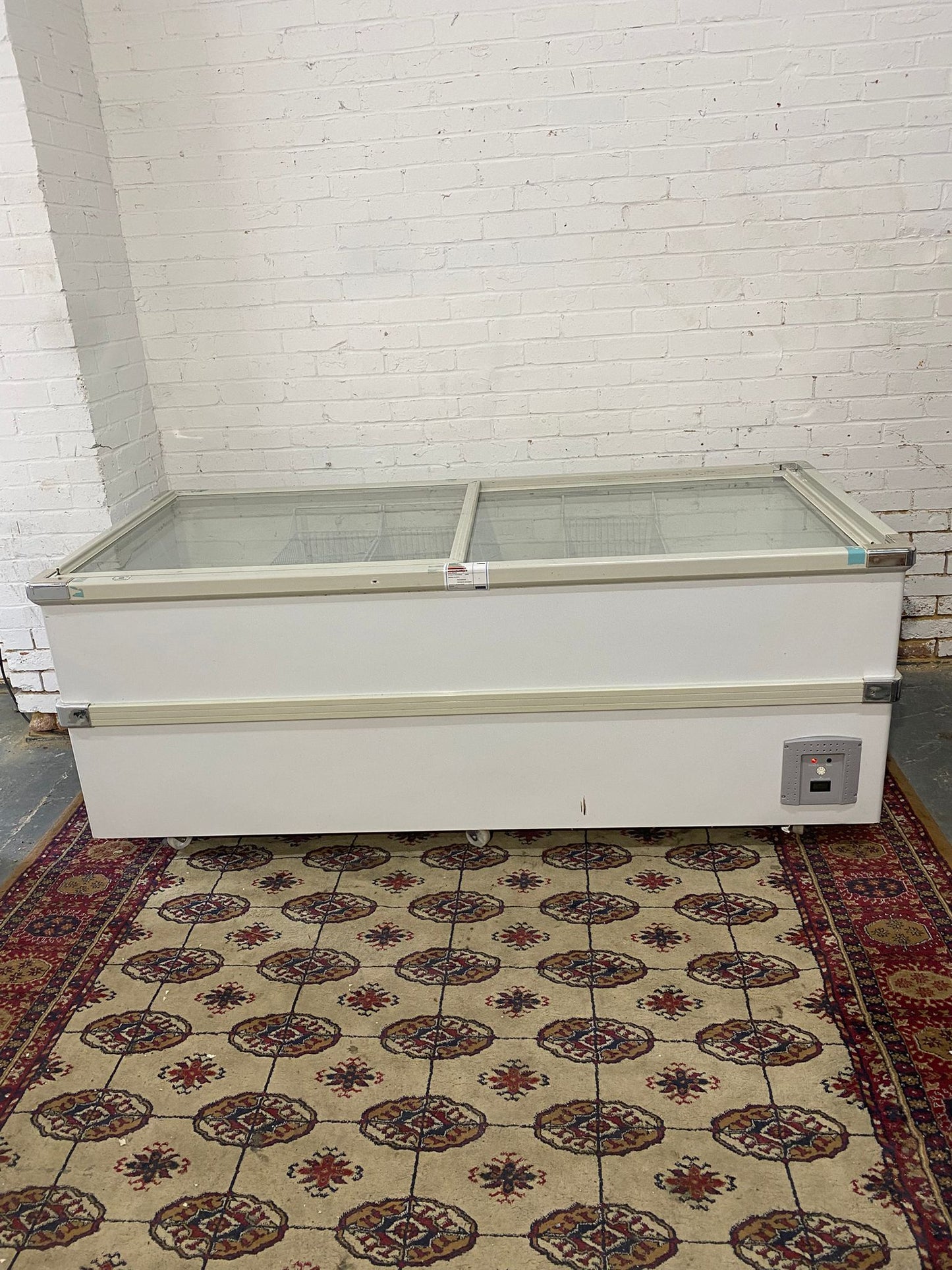 🚚Beautiful 2M Wide Commercial Glass Sliding Chest Freezer For Sale
