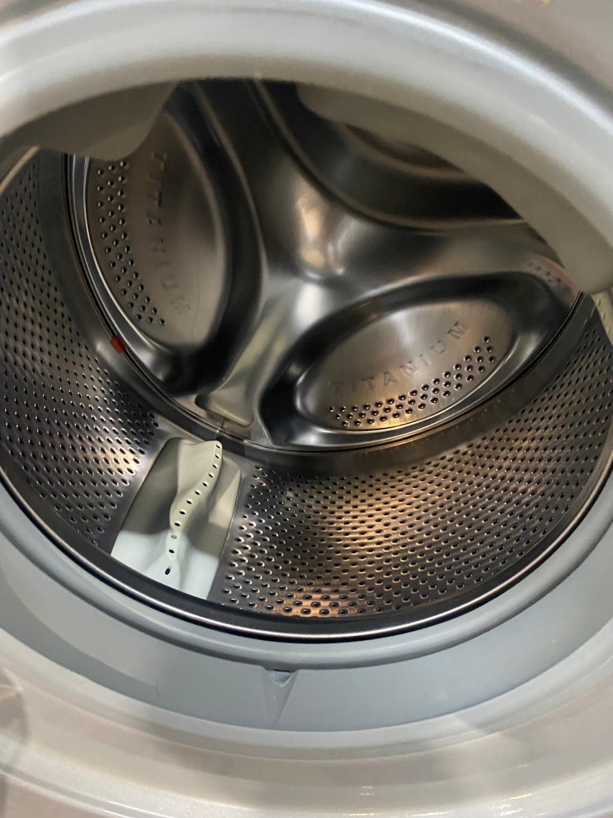 🚚FREE DELIVERY Beautiful Indesit Grey 7+4KG Washer Dryer For Sale
