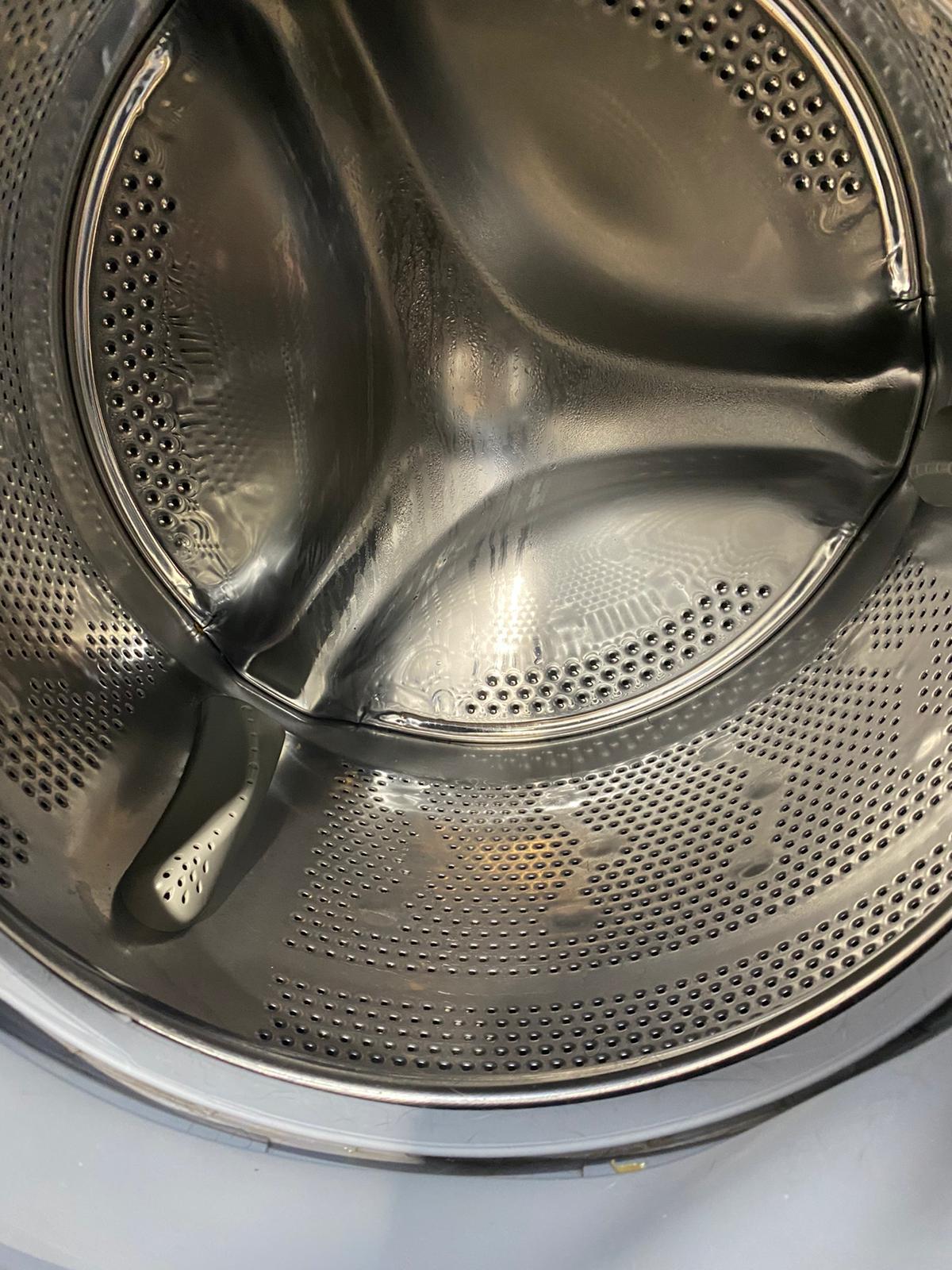 🚚Beautiful Hoover 8/5KG Silver Ring Washer Dryer For Sale