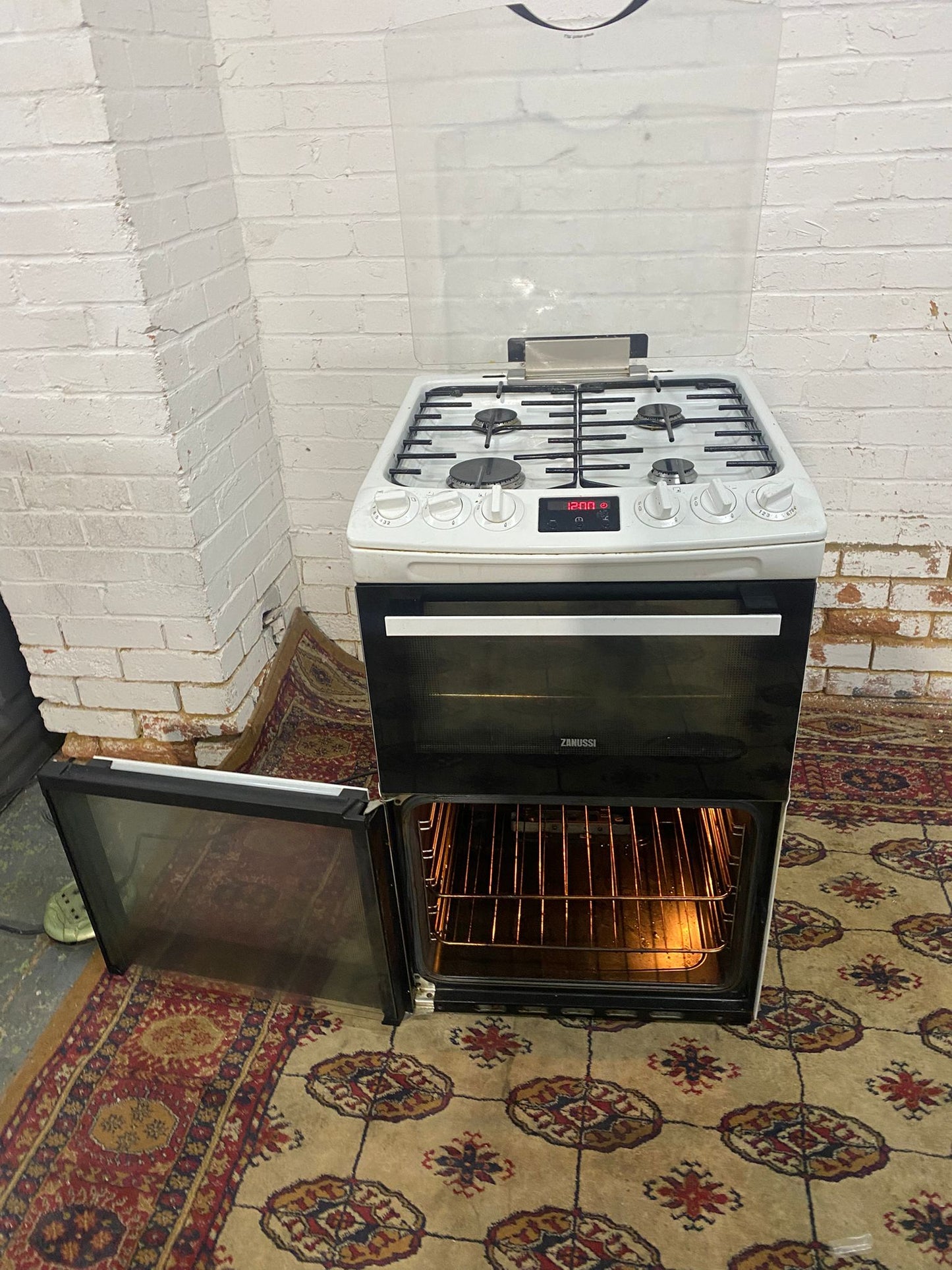 Beautiful TopBrand Zanussi 60CM Gas Cooker With Oven/Grill For Sale