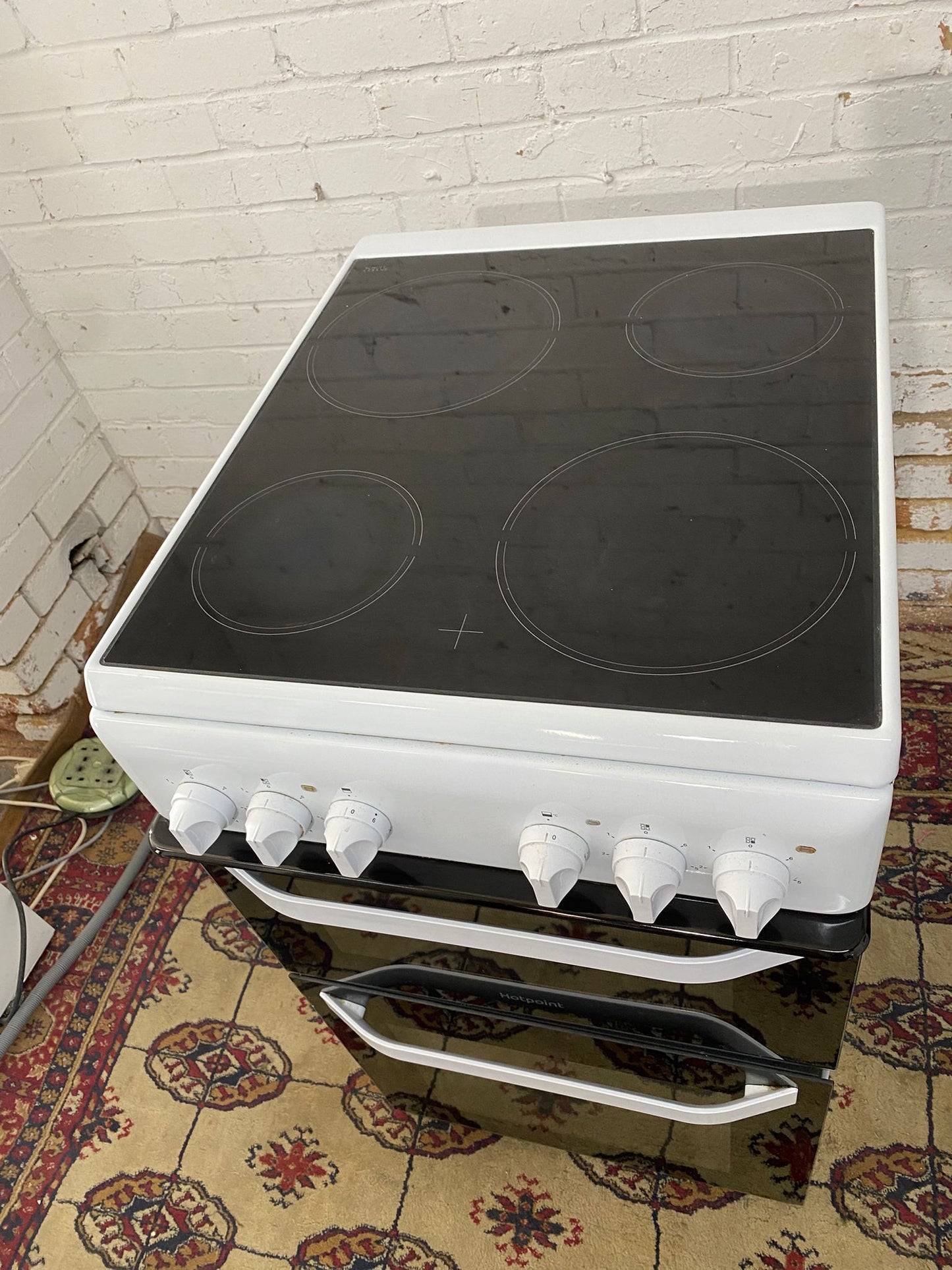 🚚Beautiful 50CM White Ceramic Electric Cooker With Oven/Grill For Sale