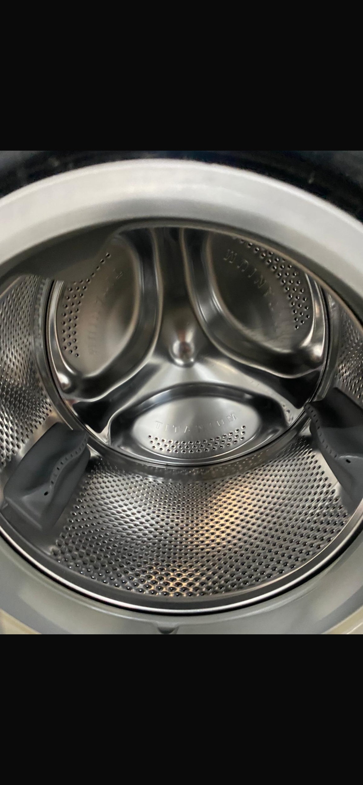 Hotpoint Large Drum Black 10KG Washing Machine Latest Model