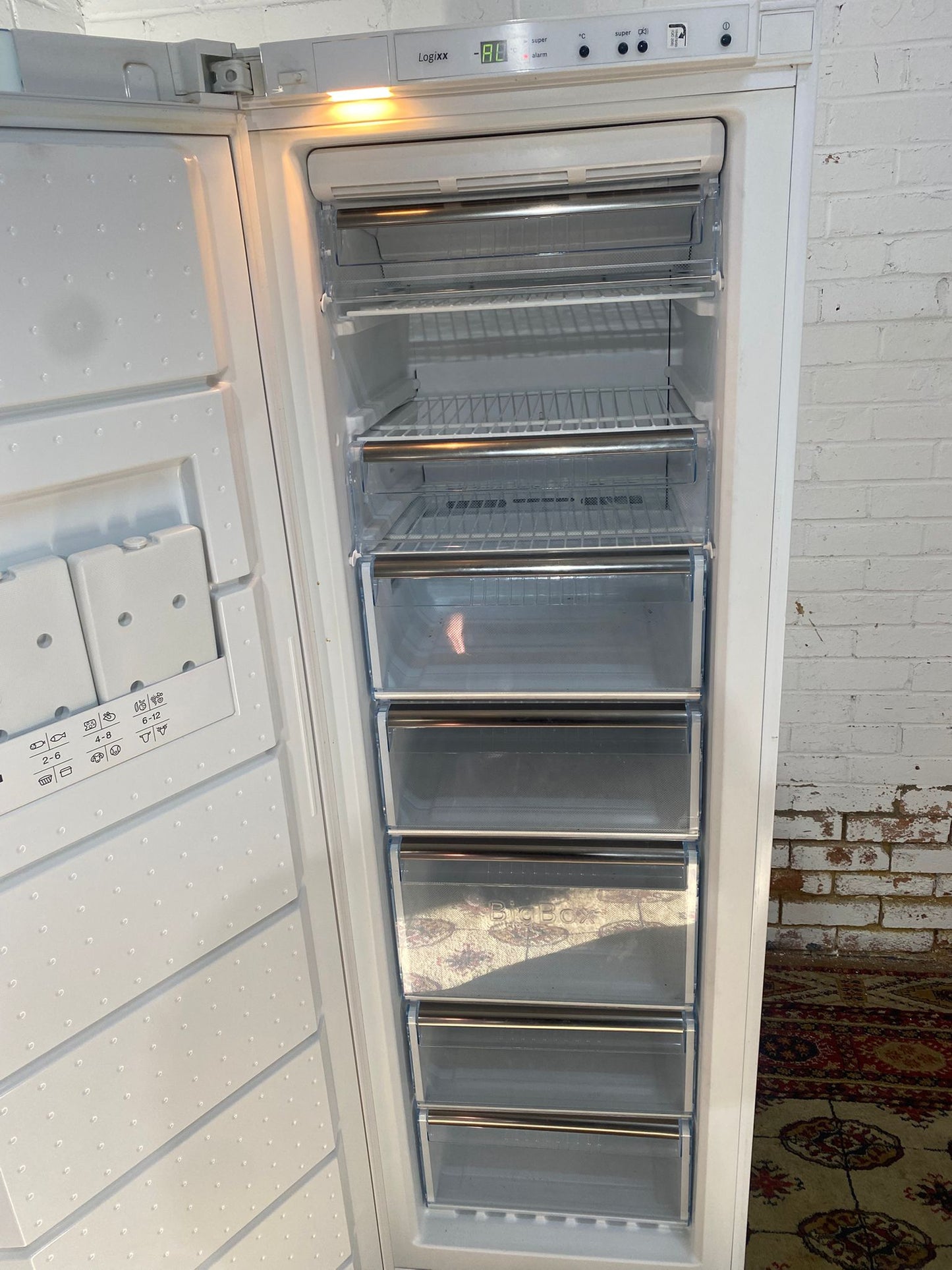 FREE DELIVERY Full Size Bosch Standing Freezer Only For Sale