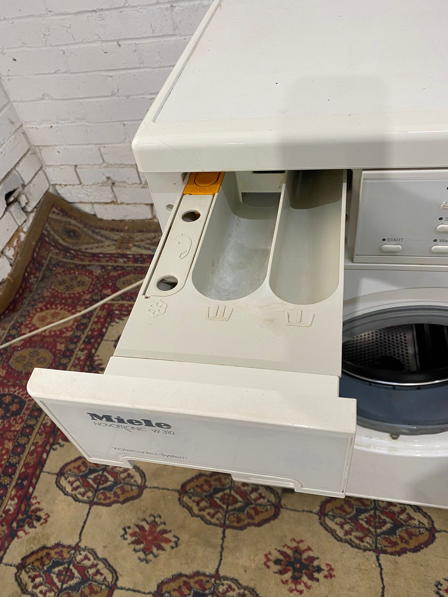 🚚Beautiful TopBrand Miele Washing Machine For Sale