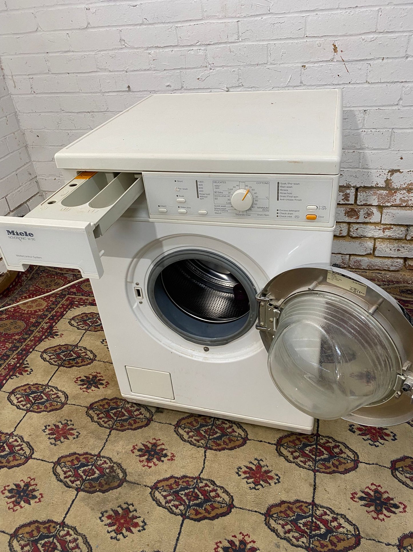🚚Beautiful TopBrand Miele Washing Machine For Sale