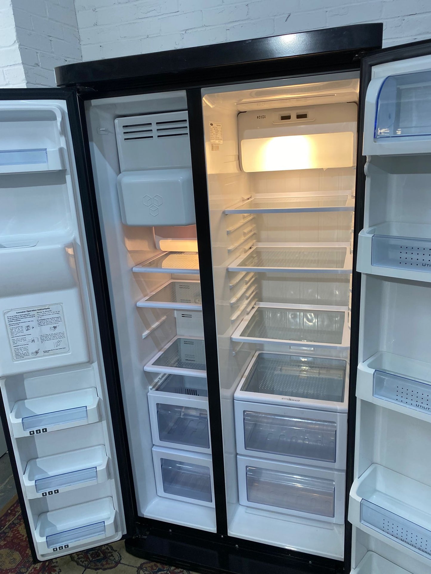 🚚Beautiful RangeMaster Black Plumb In American Ice maker Fridge Freezer For Sale