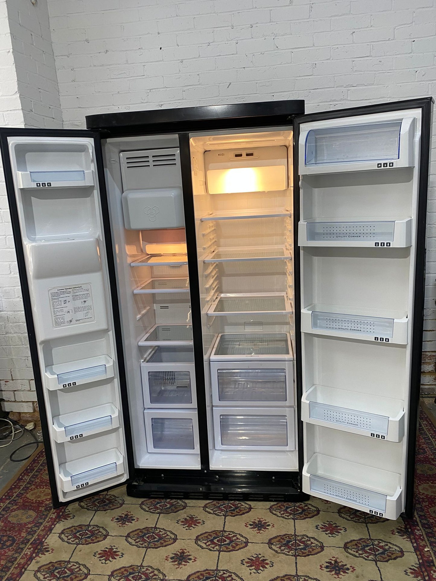 🚚Beautiful RangeMaster Black Plumb In American Ice maker Fridge Freezer For Sale