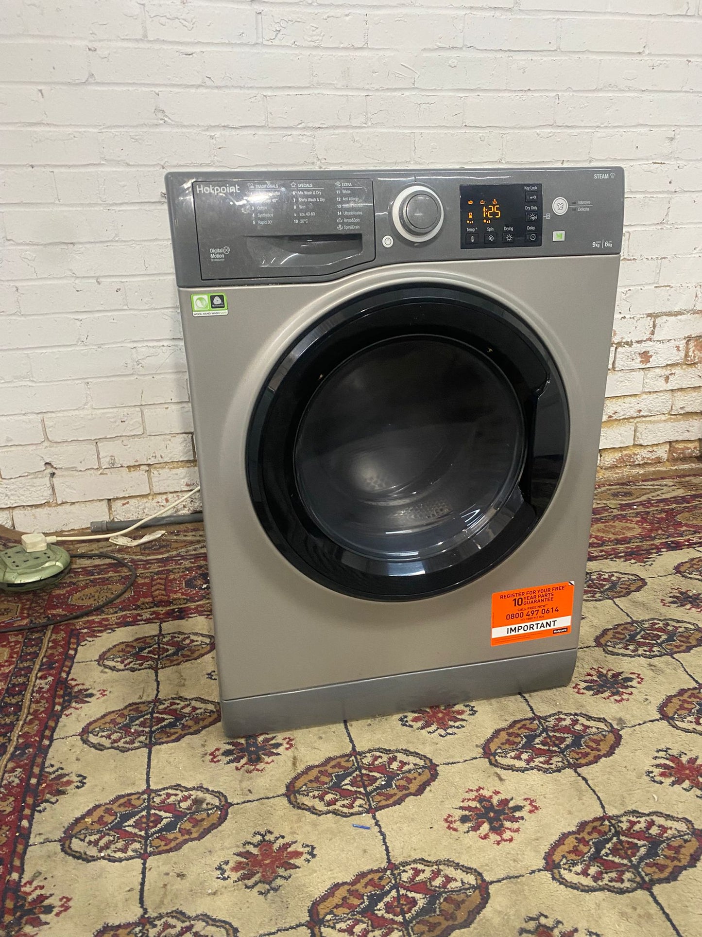 Beautiful HotPoint 9+6KG Washer Dryer Combo For Sale