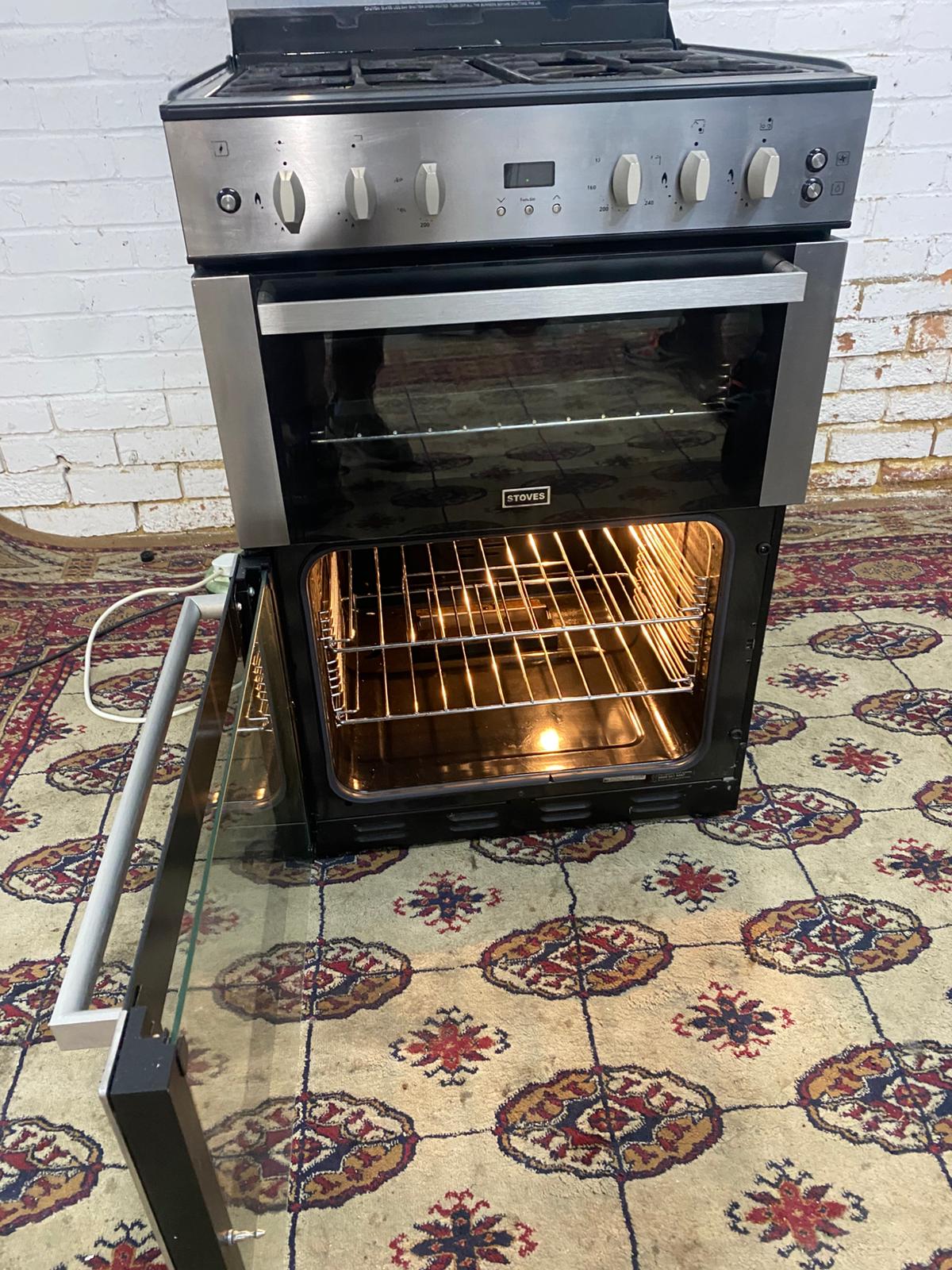 ✅🚐🚐Beautiful Stoves 60CM Stainless Steel Gas Cooker With Dual Oven/ Grill For Sale
