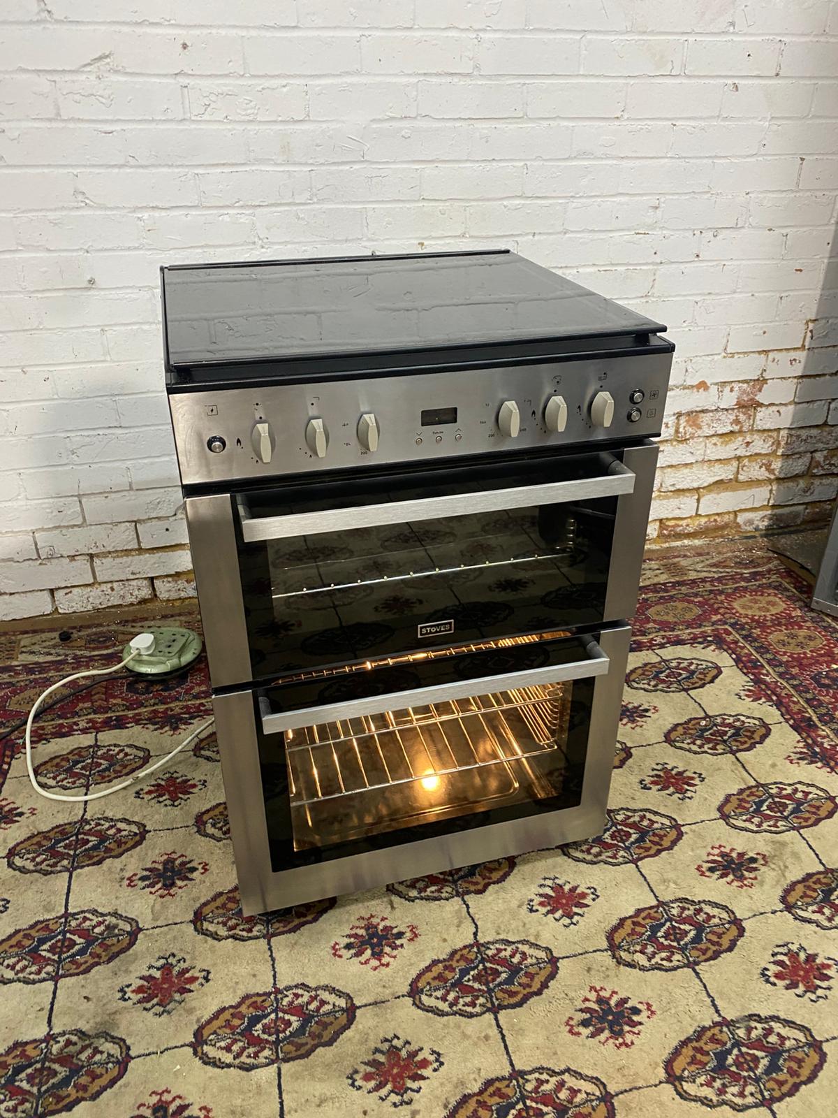 ✅🚐🚐Beautiful Stoves 60CM Stainless Steel Gas Cooker With Dual Oven/ Grill For Sale