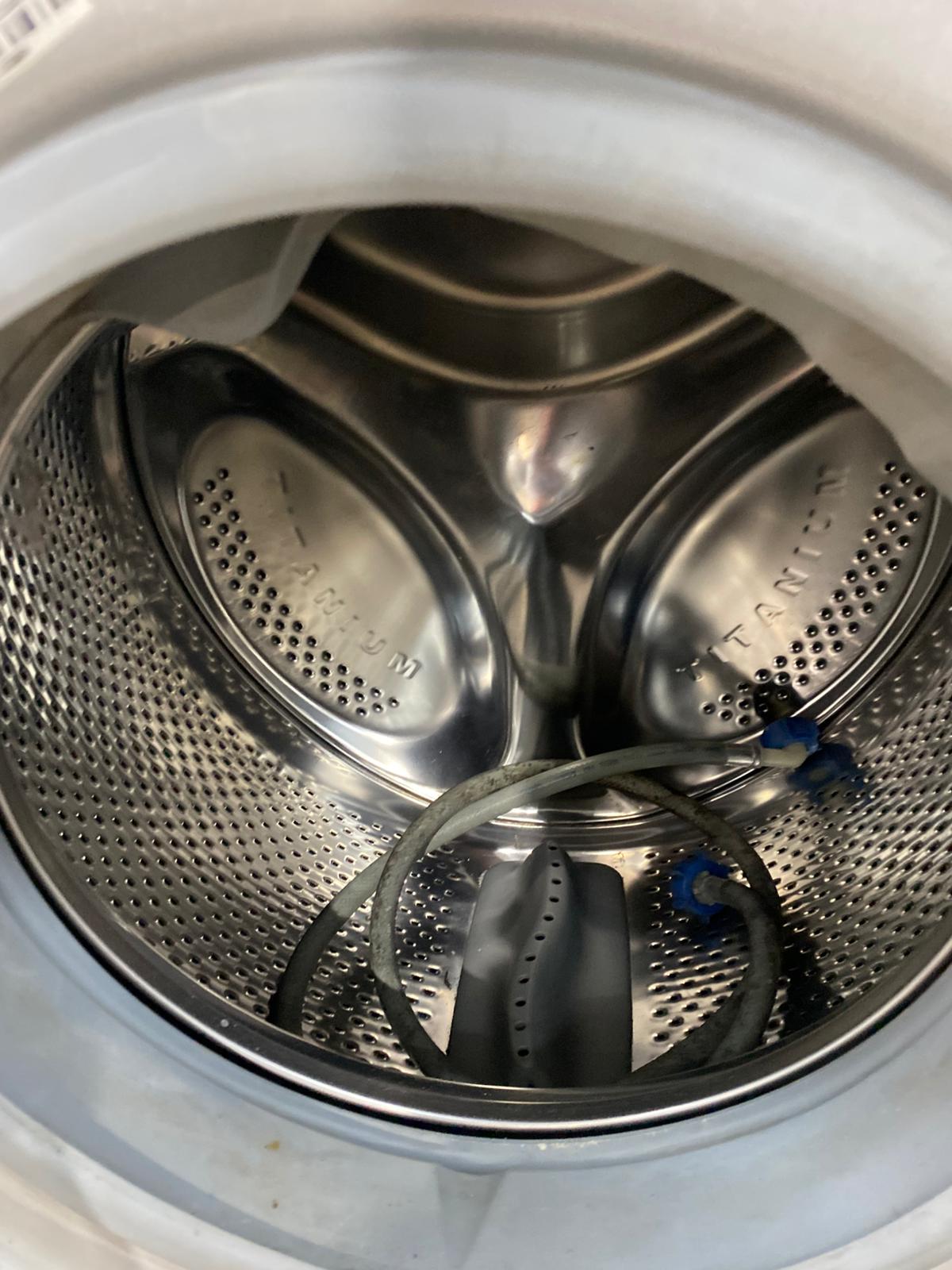🚚Beautiful Indesit Grey Washer Dryer For Sale