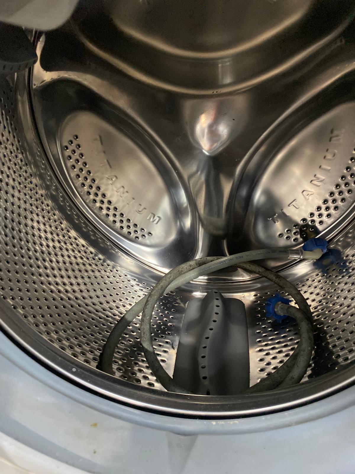 🚚Beautiful Indesit Grey Washer Dryer For Sale