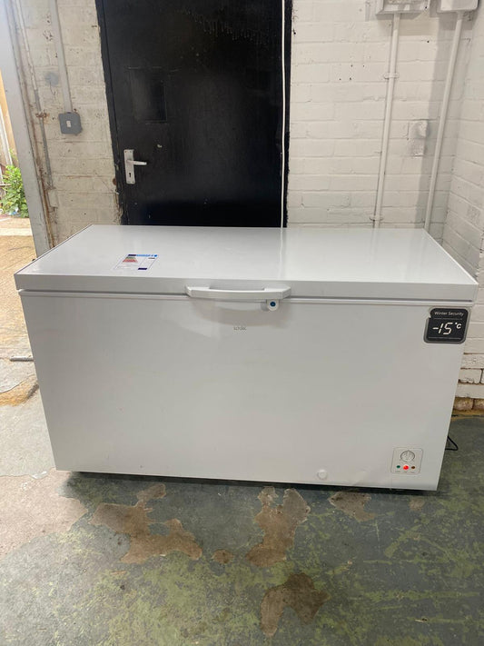 Logik 420L Chest Freezer Frost Free For Sale