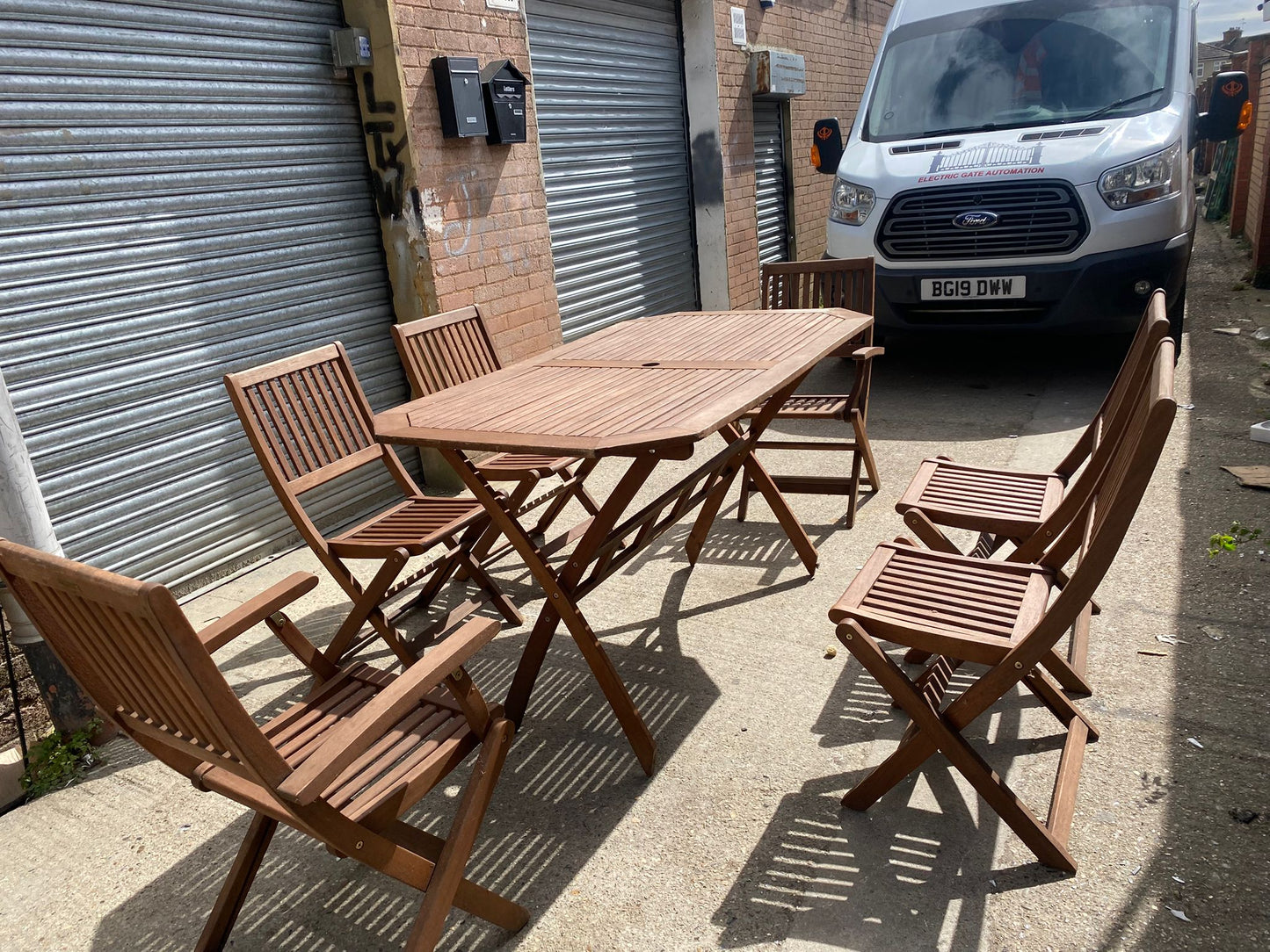 ✅🚐Beautiful Branded Wooden Garden Table With 6 Carvers Chairs For Sale