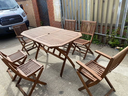 ✅🚐Beautiful Branded Wooden Garden Table With 6 Carvers Chairs For Sale