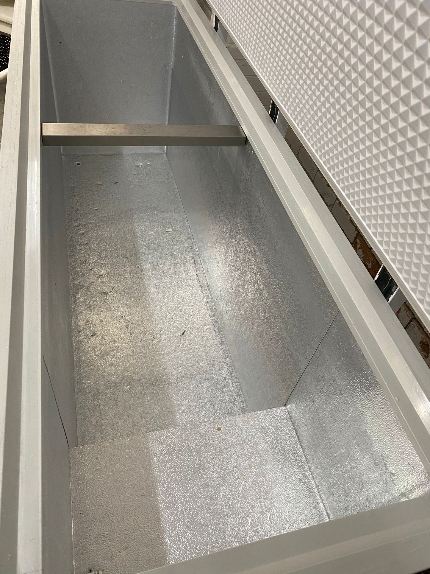 ✅🚐🚐Beautiful TopBrand Polar 2M Long Commercial Chest Freezer Chest Freezer For Sale