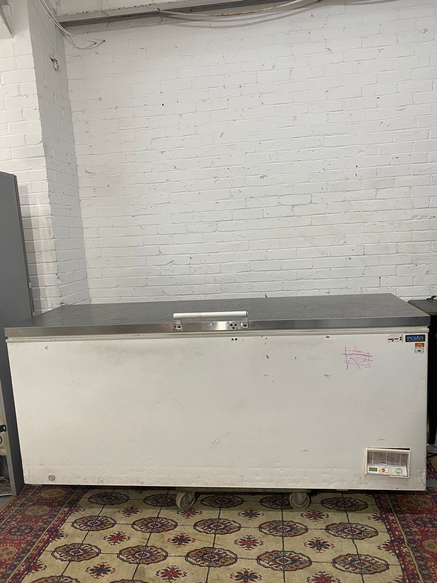 ✅🚐🚐Beautiful TopBrand Polar 2M Long Commercial Chest Freezer Chest Freezer For Sale