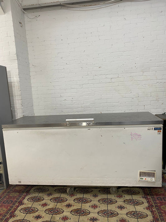 ✅🚐🚐Beautiful TopBrand Polar 2M Long Commercial Chest Freezer Chest Freezer For Sale