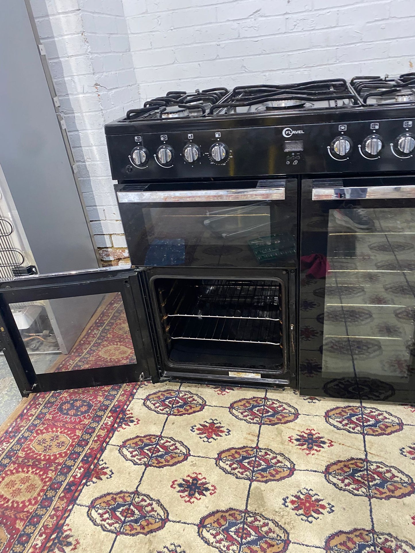 🚐Beautiful Black 90 CM Gas Cooker With Double Oven/Grill For Sale