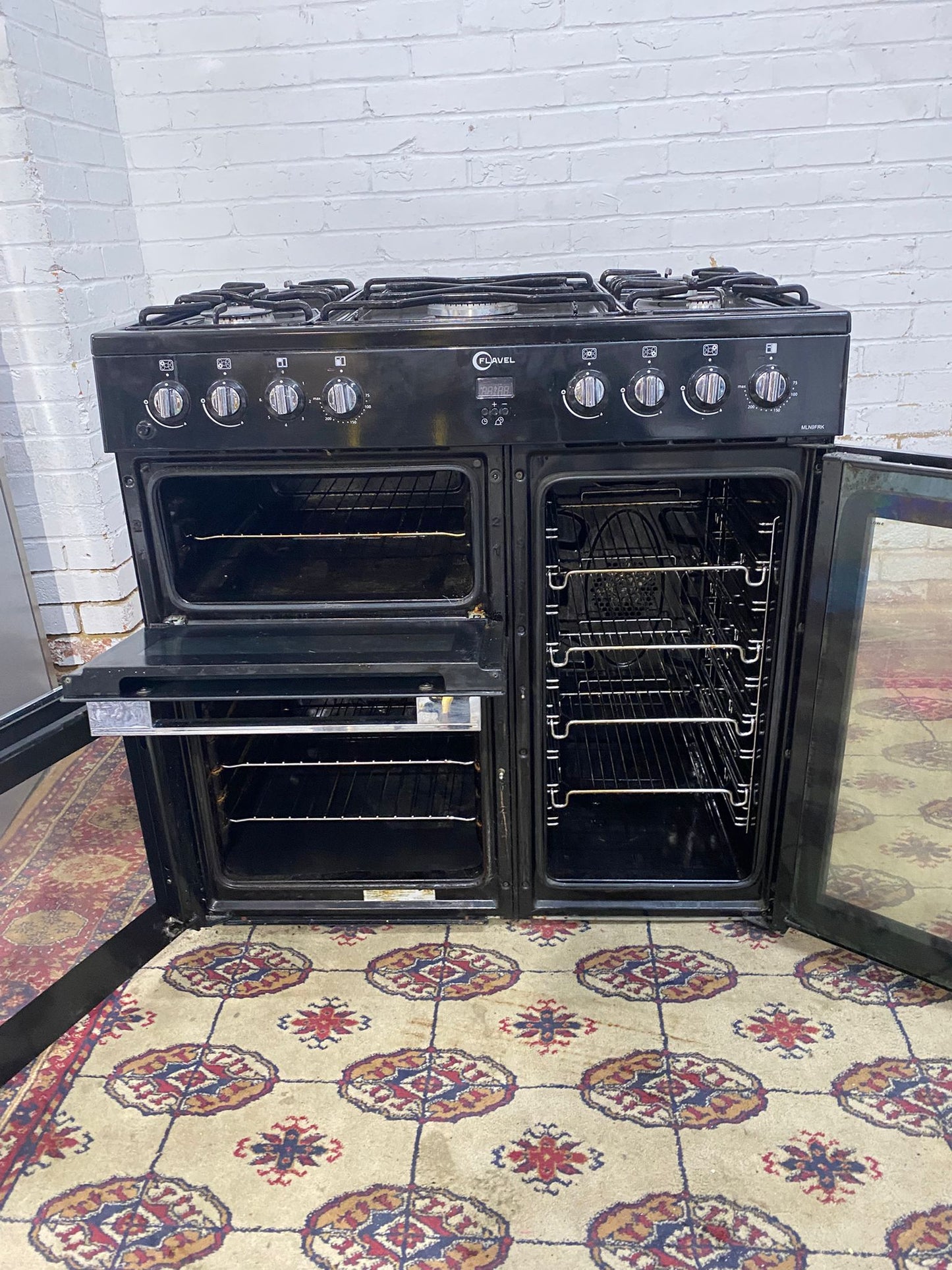 🚐Beautiful Black 90 CM Gas Cooker With Double Oven/Grill For Sale