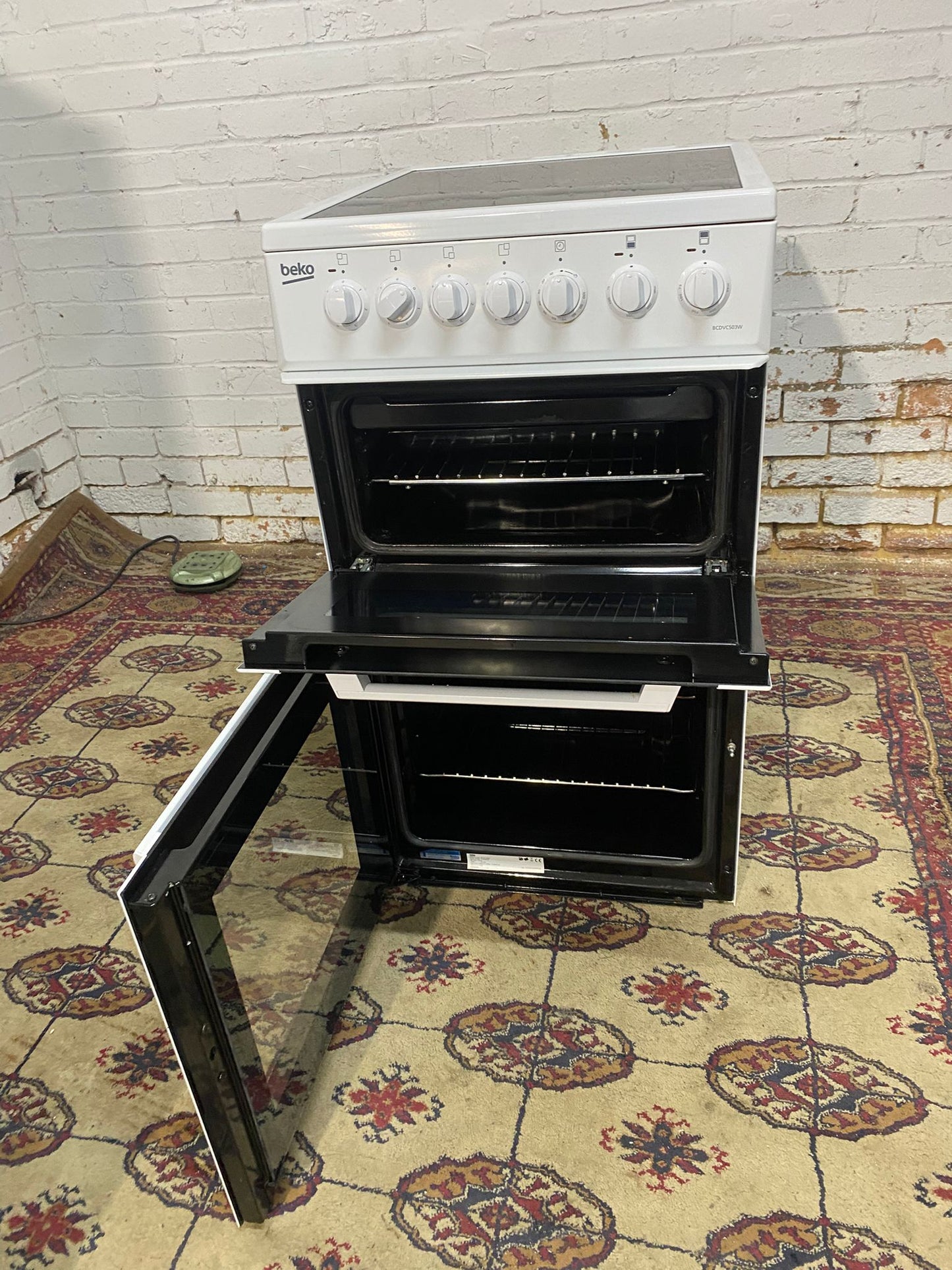🚐Beautiful Beko White 50CM Electric Ceramic Cooker With  Oven/Grill For Sale