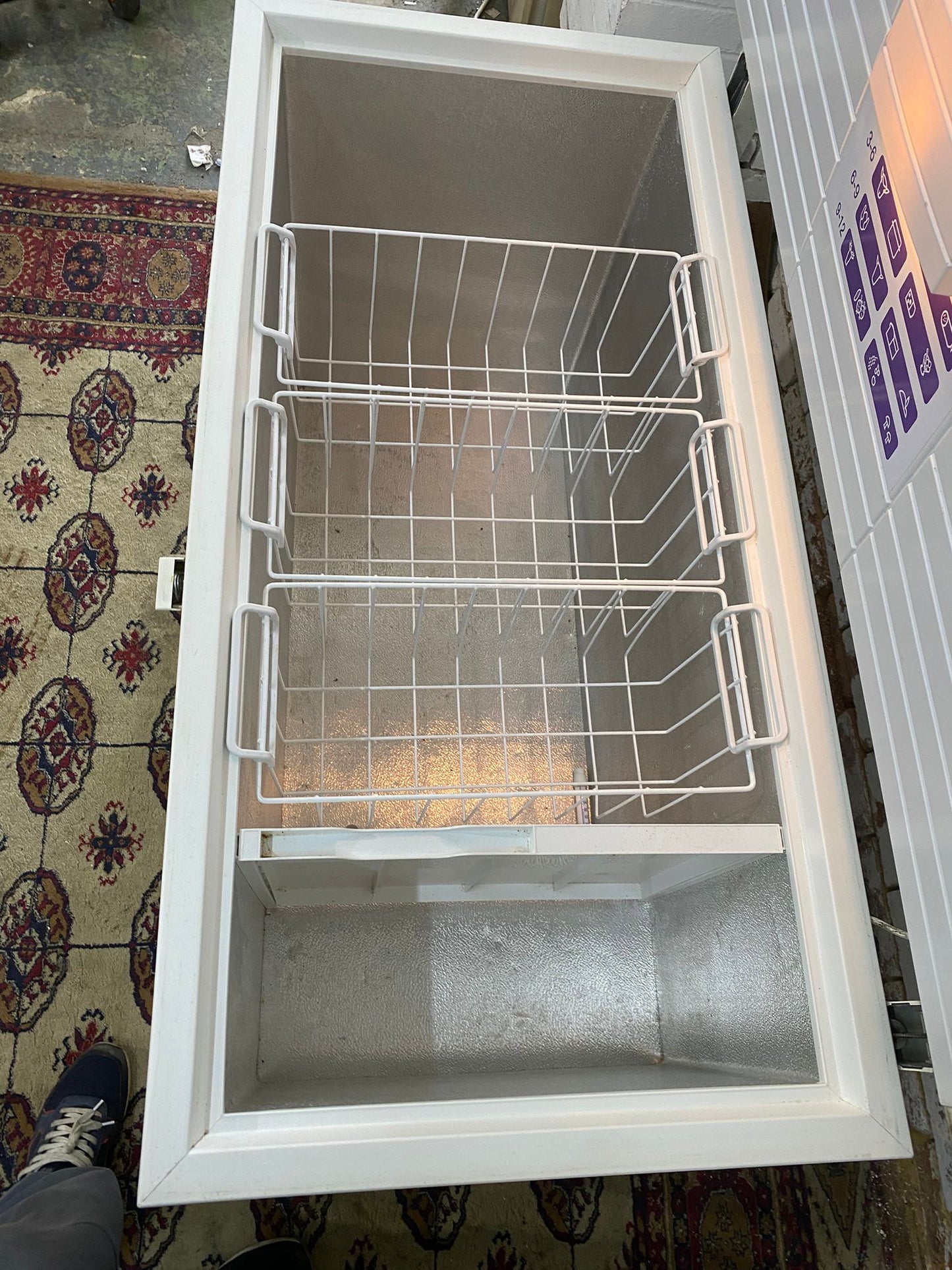 ✅🚐🚐Beautiful 380L Commercial Chest Freezer For Sale