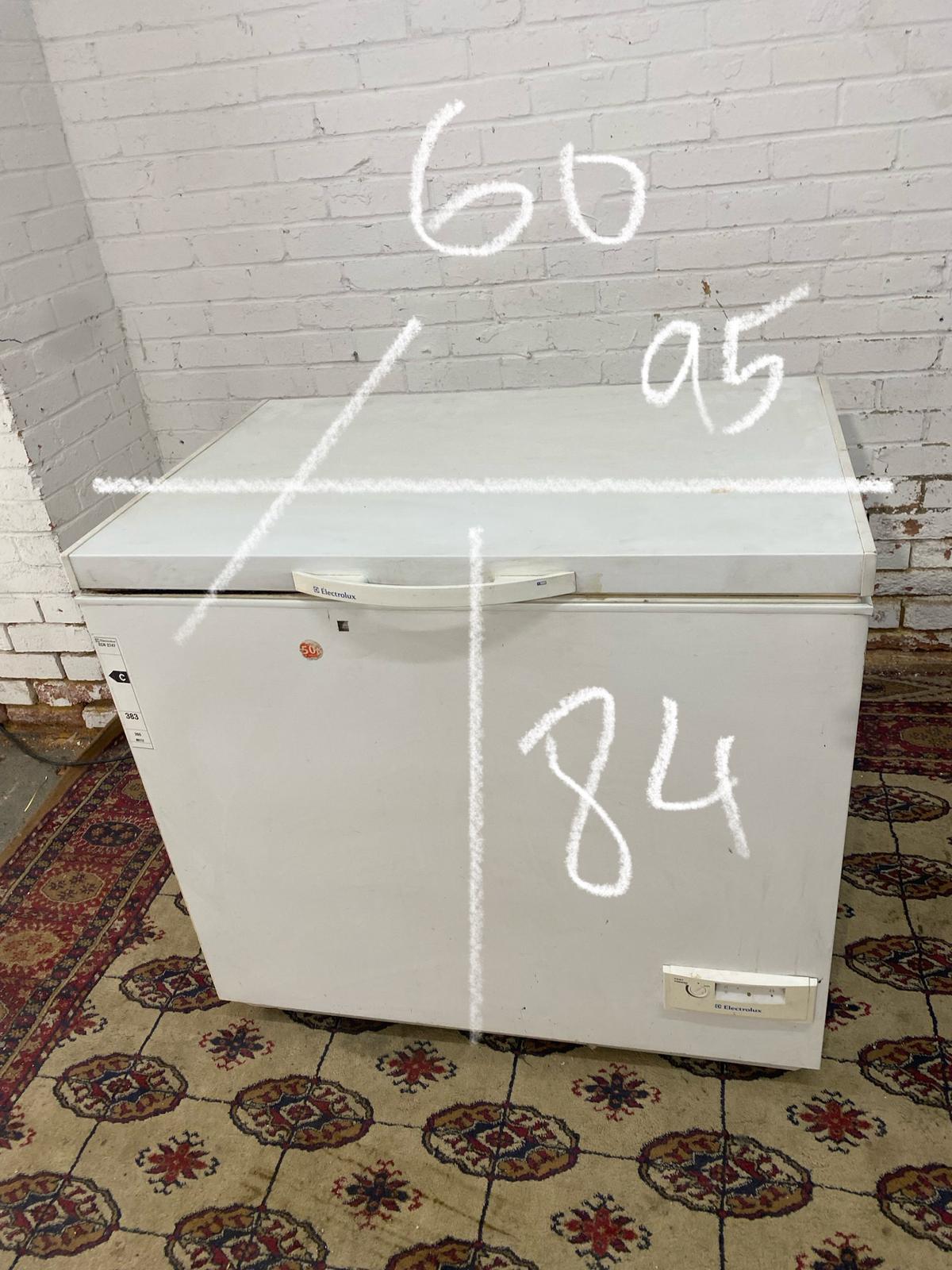✅🚐🚐Beautiful 280L Electrolux Chest Freezer For Sale