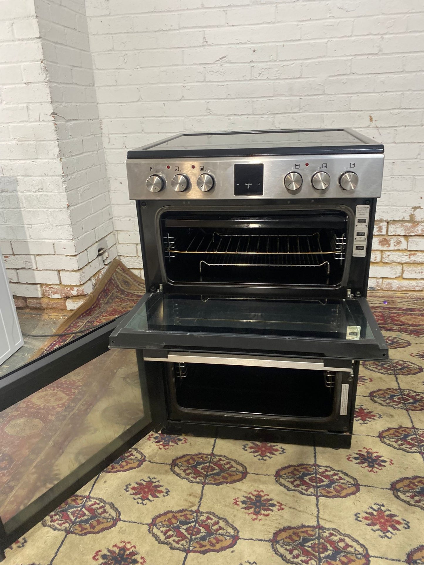 🚐🚐Beautiful Kenwood Stainless Steel 60CM Ceramic Electric Cooker With Oven/Grill For Sale