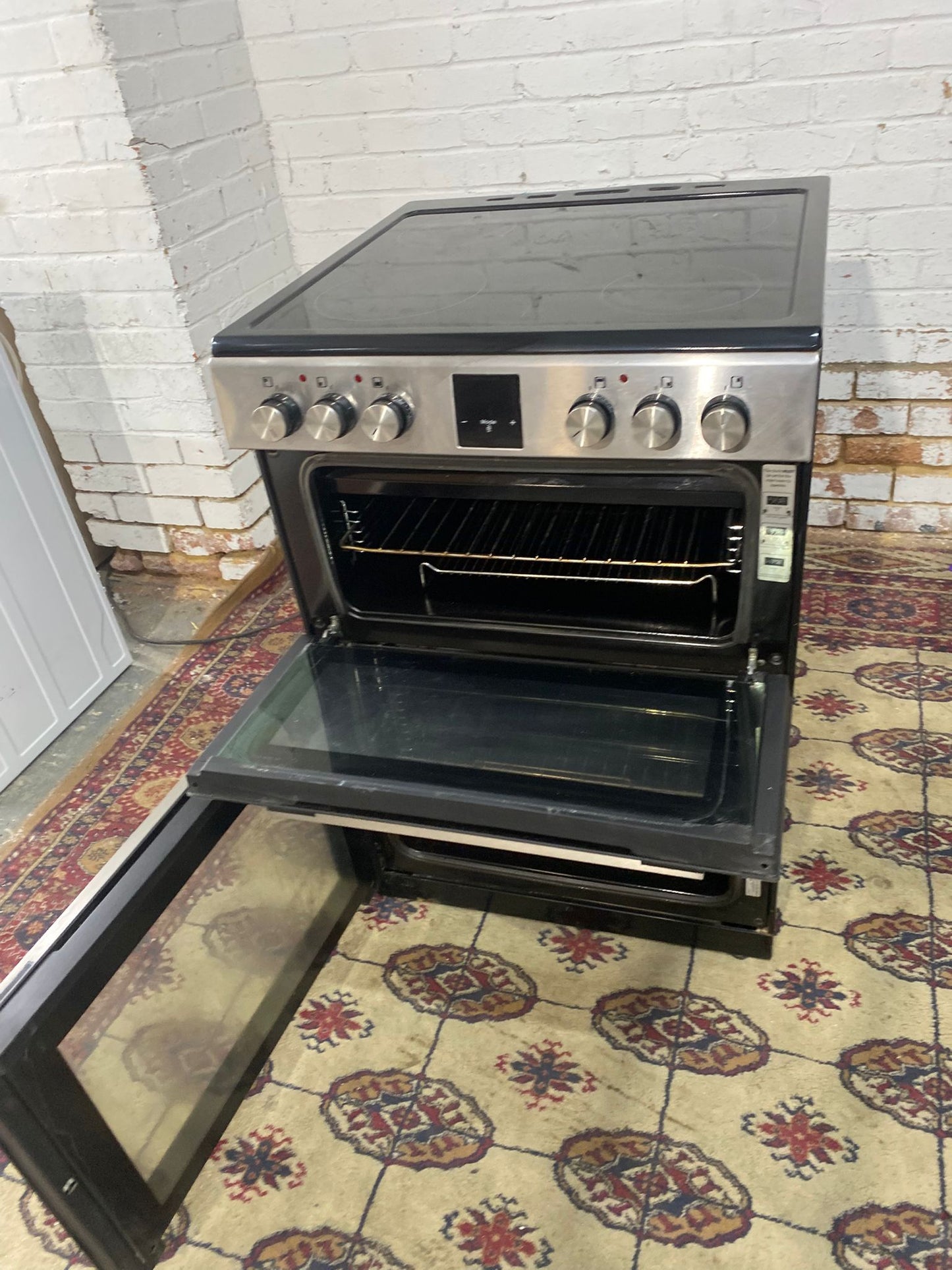 🚐🚐Beautiful Kenwood Stainless Steel 60CM Ceramic Electric Cooker With Oven/Grill For Sale