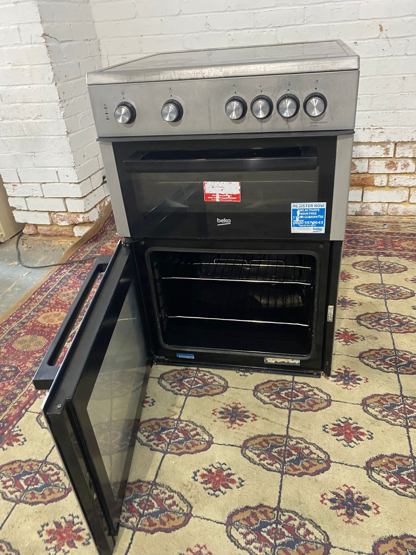🚐🚐Beautiful Beko Grey 60CM Electric Ceramic Cooker With Oven/Grill For Sale