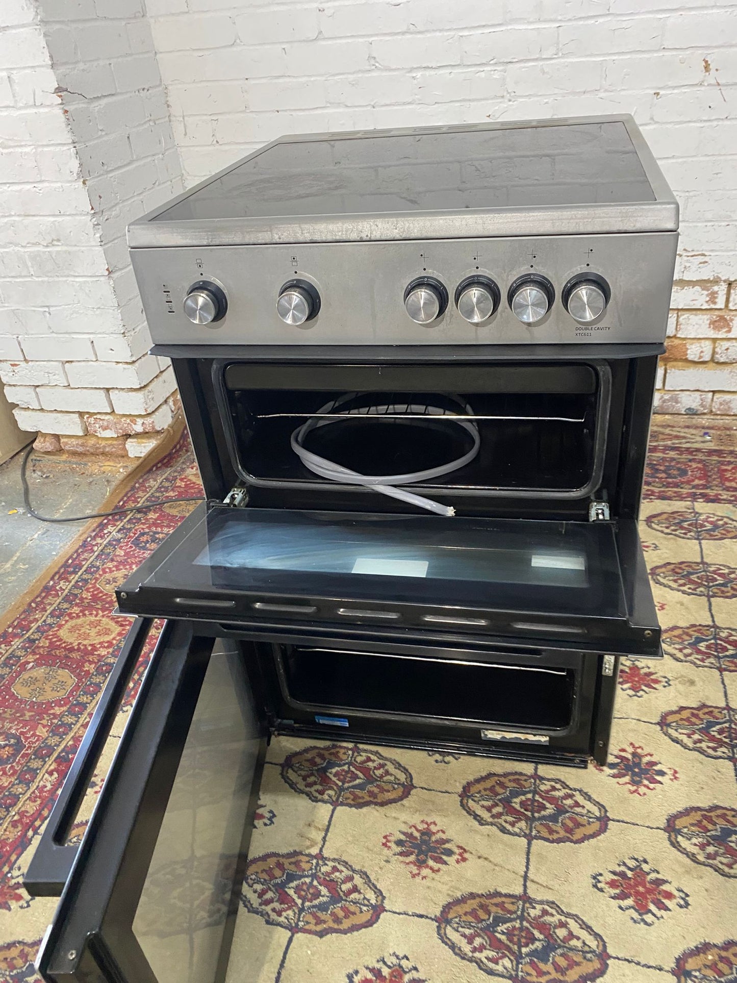 🚐🚐Beautiful Beko Grey 60CM Electric Ceramic Cooker With Oven/Grill For Sale