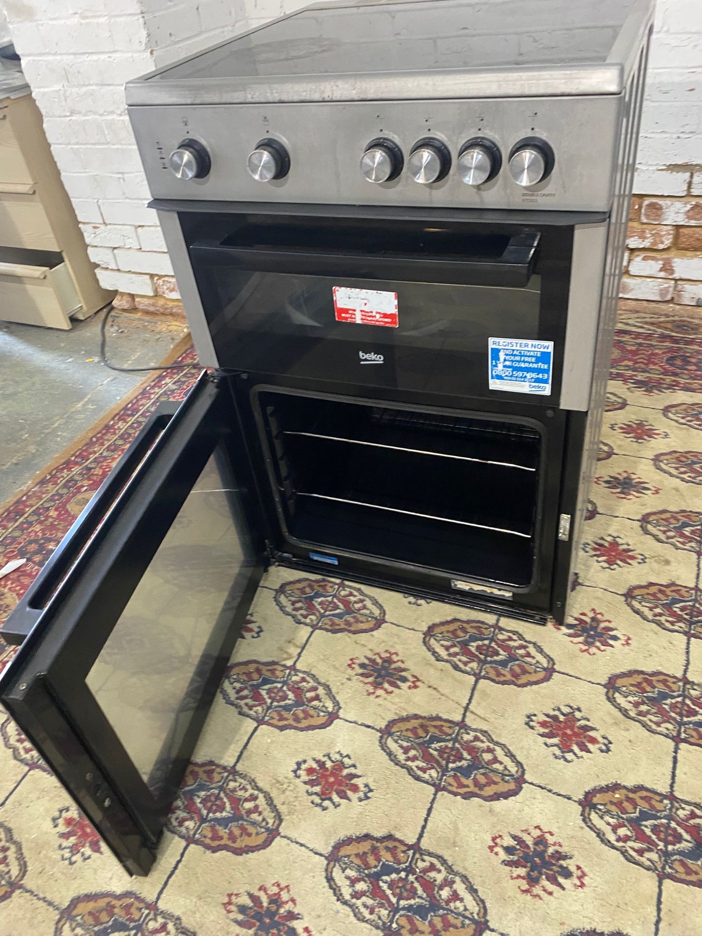 🚐🚐Beautiful Beko Grey 60CM Electric Ceramic Cooker With Oven/Grill For Sale