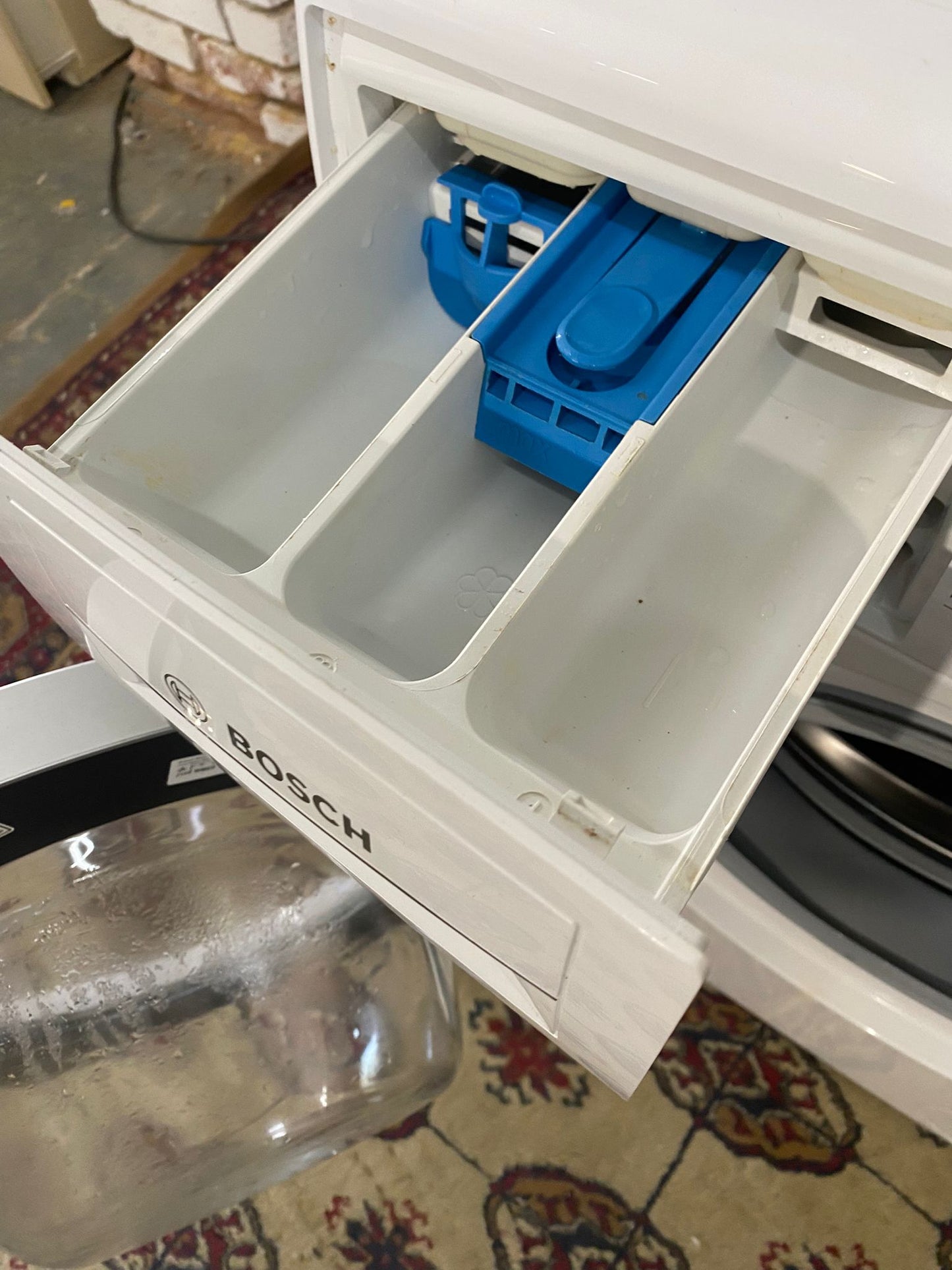 ✅🚚Beautiful Latest Model Bosch 9KG Series 6 Washing Machine For Sale