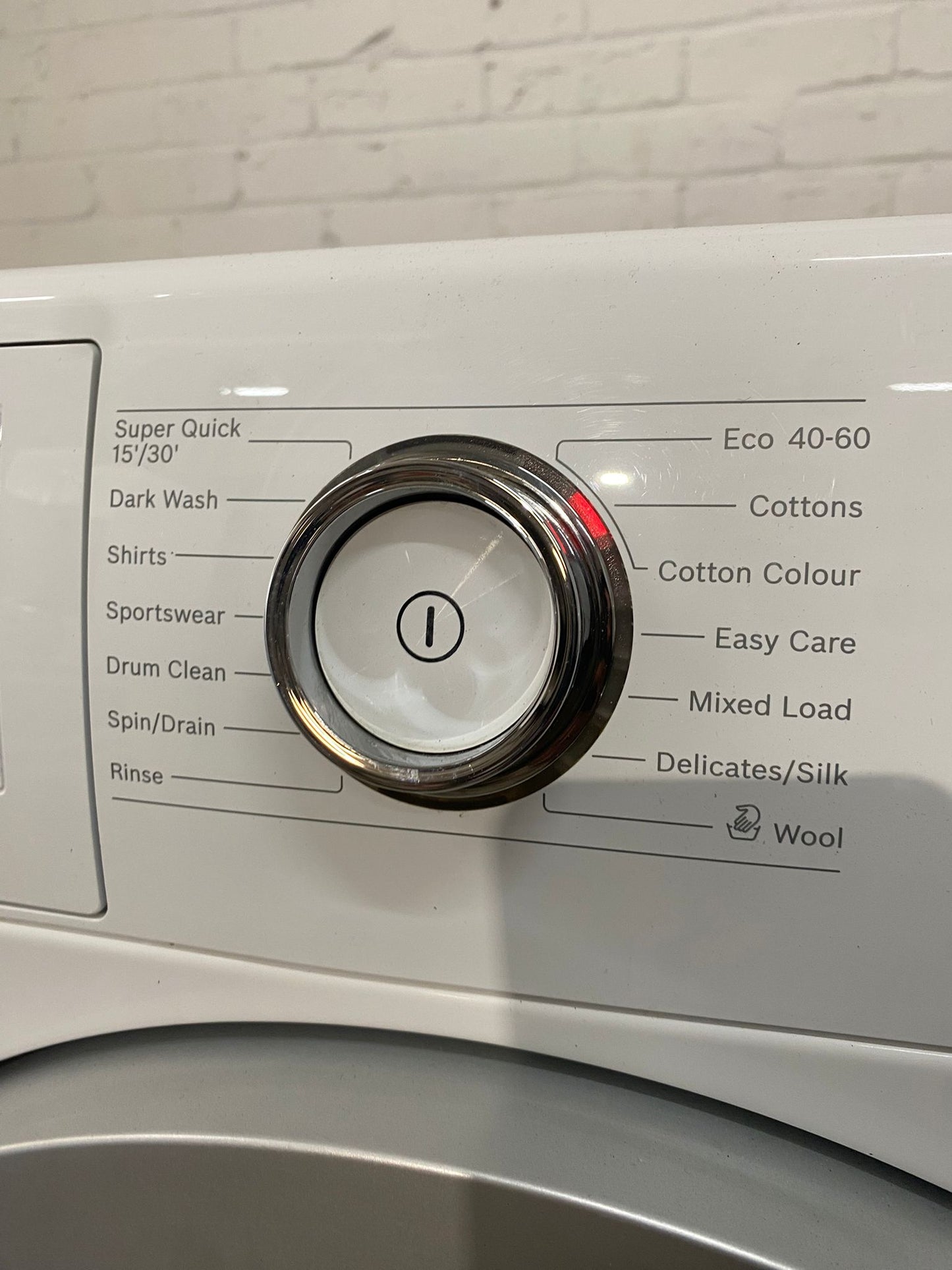 ✅🚚Beautiful Latest Model Bosch 9KG Series 6 Washing Machine For Sale