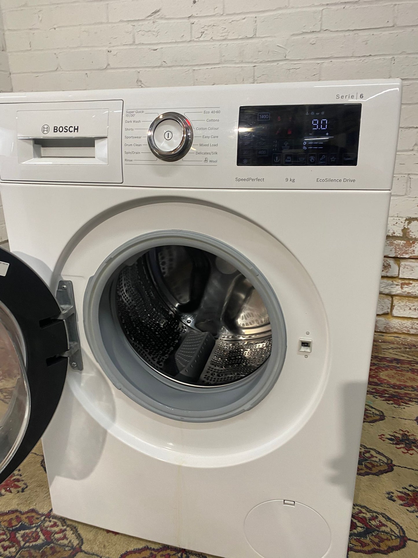 ✅🚚Beautiful Latest Model Bosch 9KG Series 6 Washing Machine For Sale