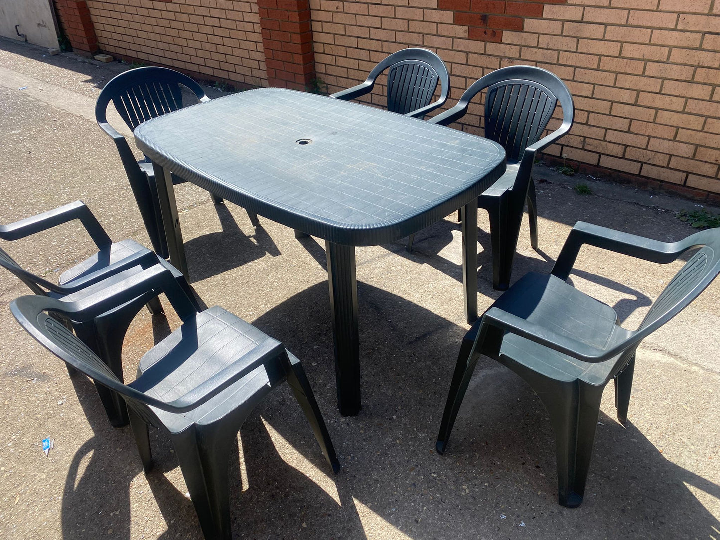 🚚Beautiful Plastic Square Table With 6 Convass Chairs For Sale