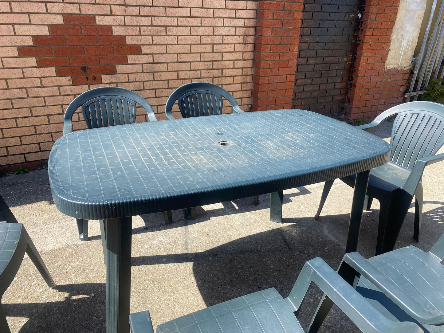 🚚Beautiful Plastic Square Table With 6 Convass Chairs For Sale